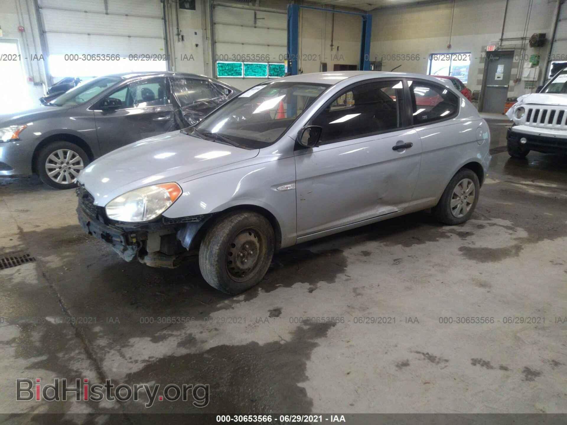 2008 HYUNDAI ACCENT - VIN: KMHCM36C48U064840 - Фото 2