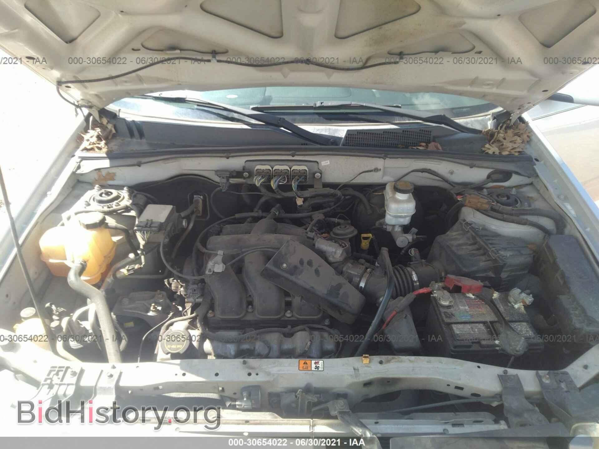 2008 FORD ESCAPE - VIN: 1FMCU04198KD33295 - Фото 10