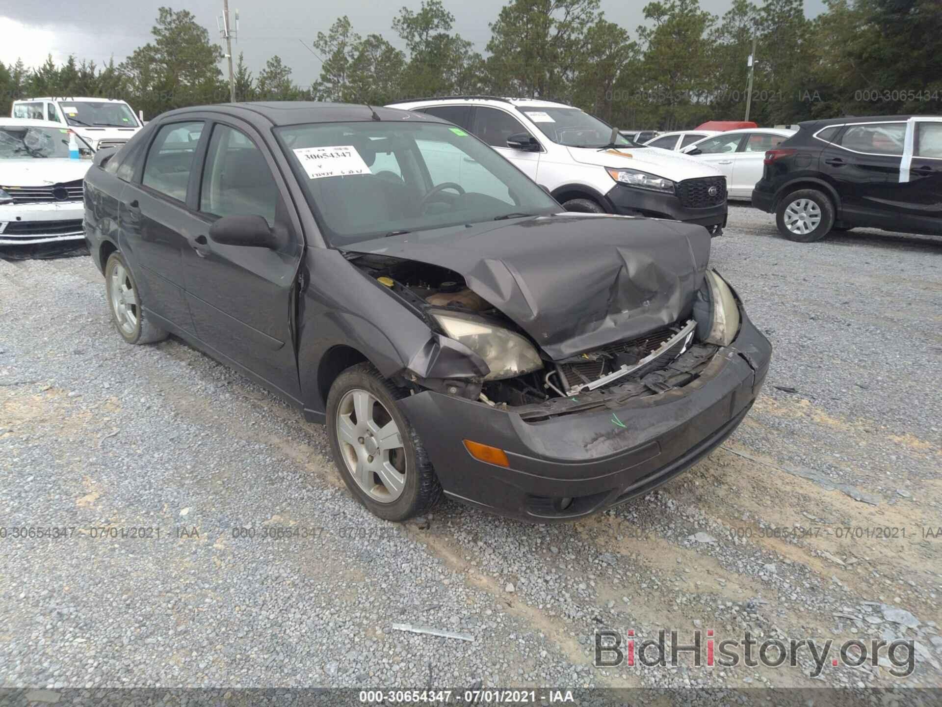 Photo 1FAFP34N87W125824 - FORD FOCUS 2007