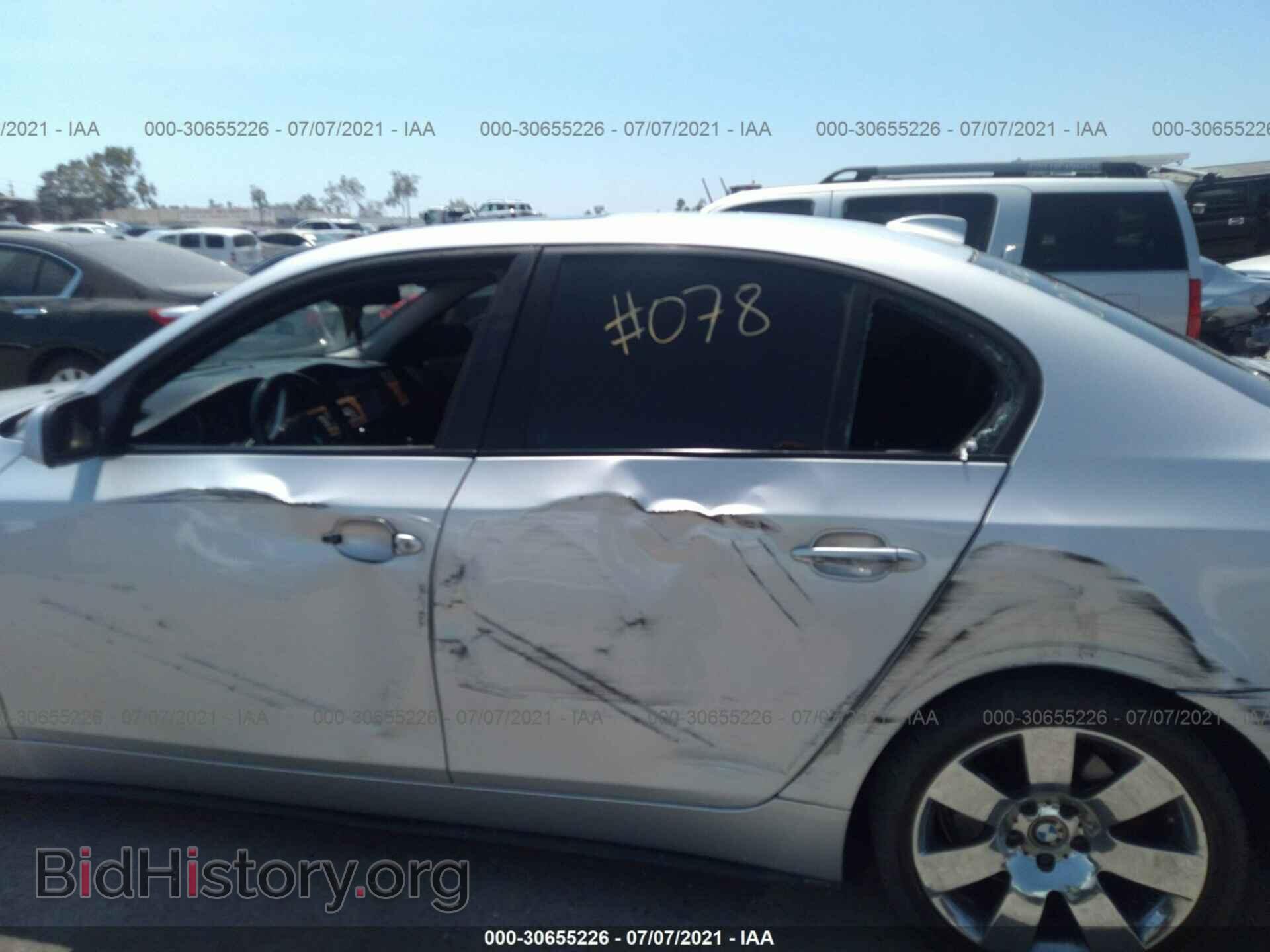 2007 BMW 5 SERIES - VIN: WBANE73567CM52287 - Фото 6