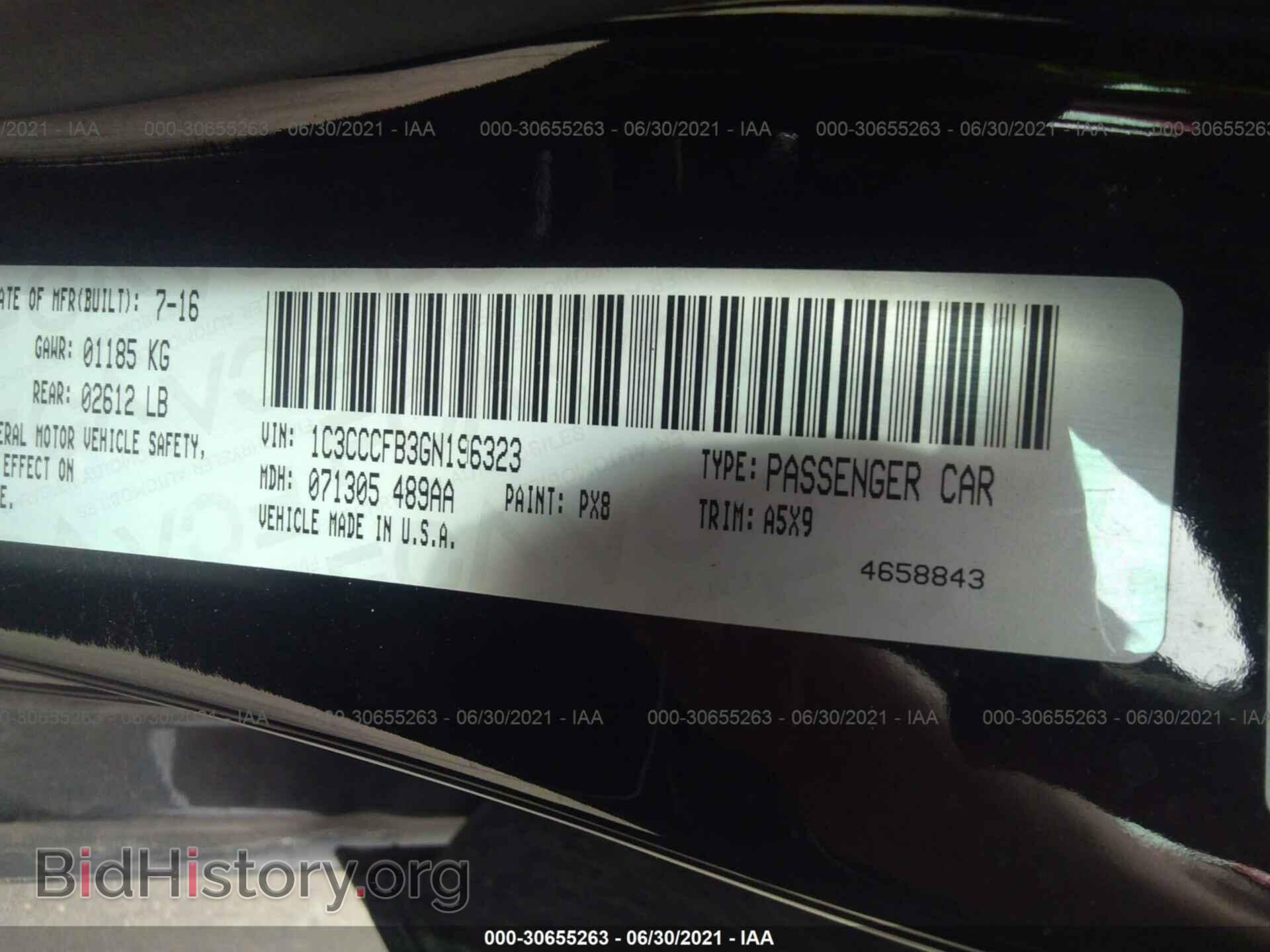 2016 CHRYSLER 200 - VIN: 1C3CCCFB3GN196323 - Фото 9