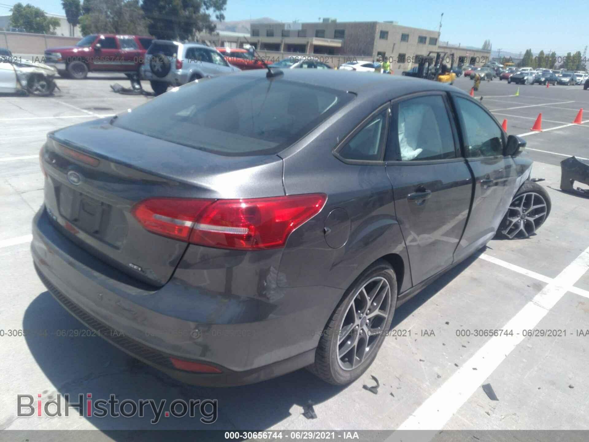 2017 FORD FOCUS - VIN: 1FADP3H24HL223162 - Фото 4