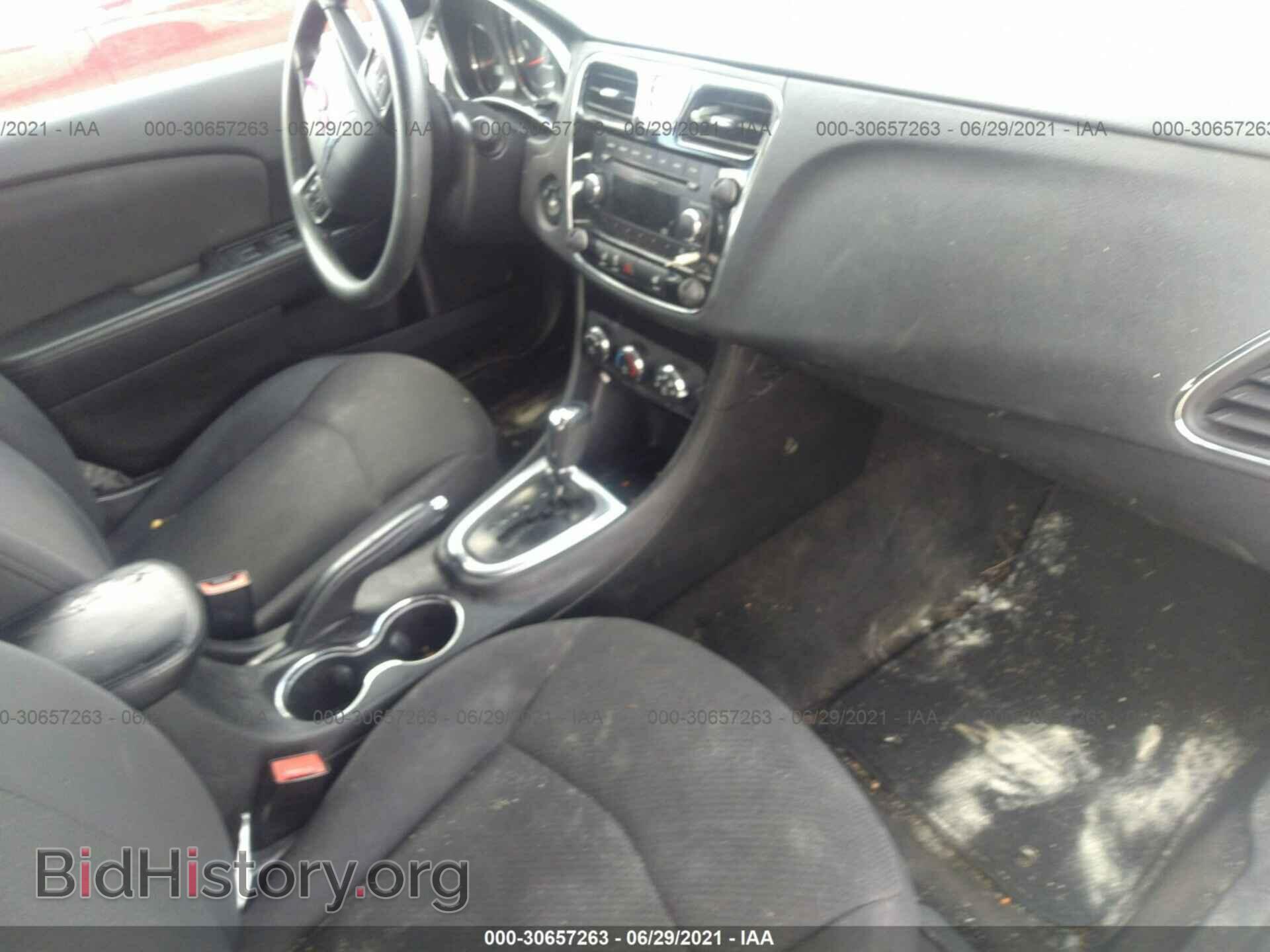 2012 CHRYSLER 200 - VIN: 1C3CCBAG1CN240603 - Фото 5