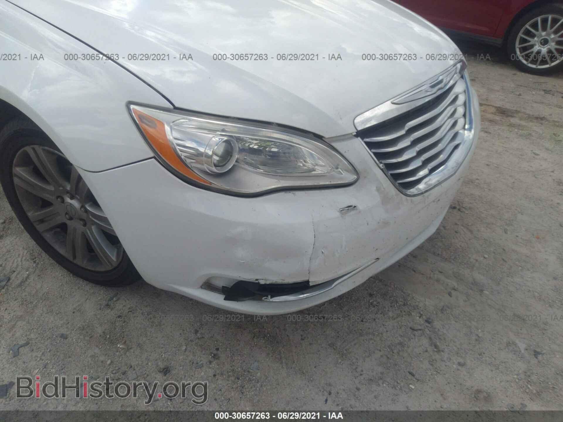 2012 CHRYSLER 200 - VIN: 1C3CCBAG1CN240603 - Фото 6