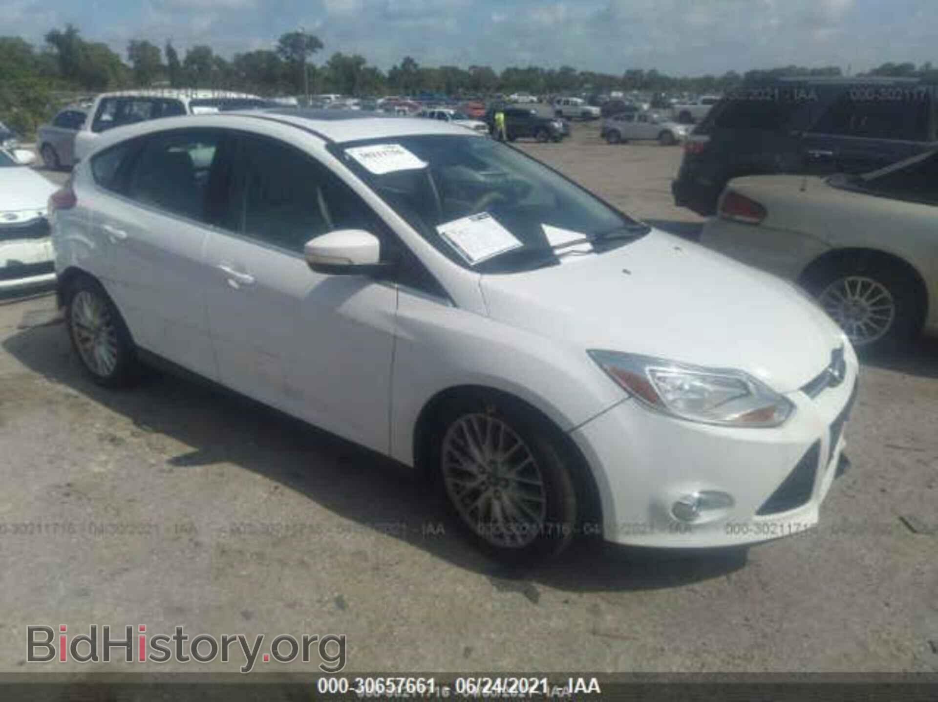 Фотография 1FAHP3M28CL367149 - FORD FOCUS 2012
