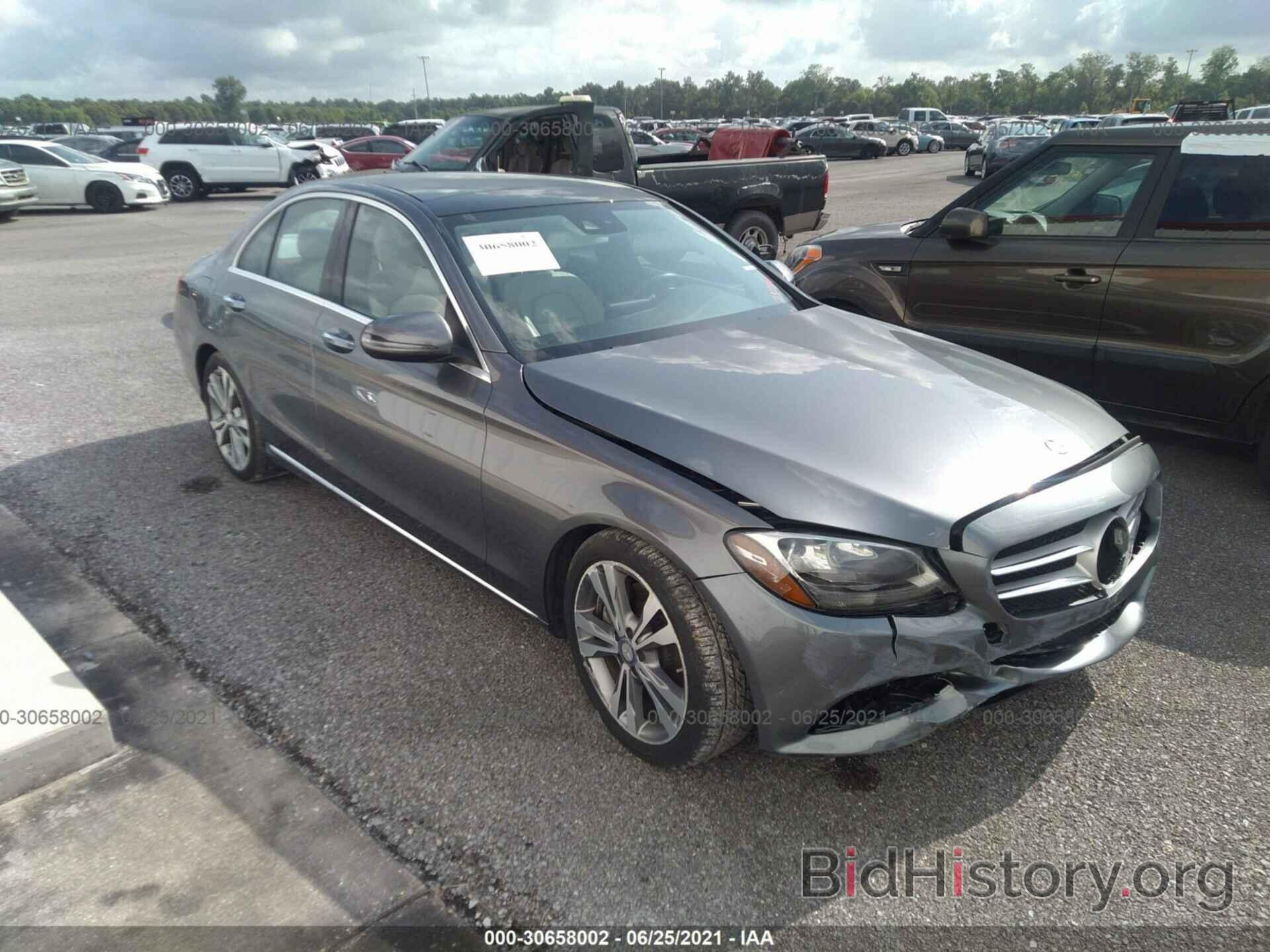 Photo WDDWF4JB5HR237807 - MERCEDES-BENZ C-CLASS 2017