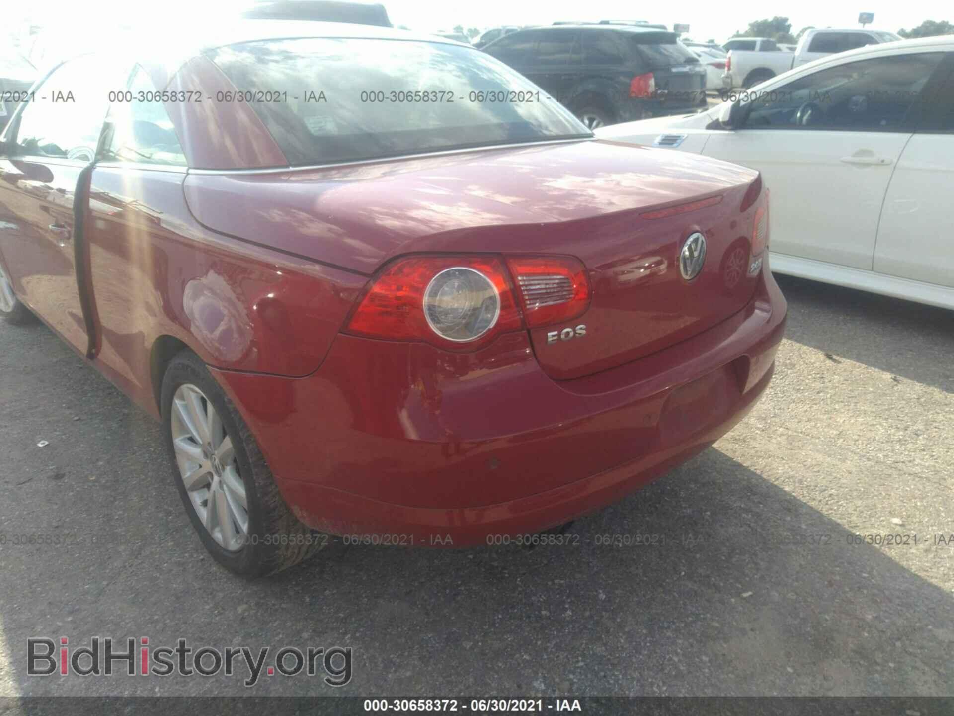 2007 VOLKSWAGEN EOS - VIN: WVWFA71F07V052678 - Фото 3