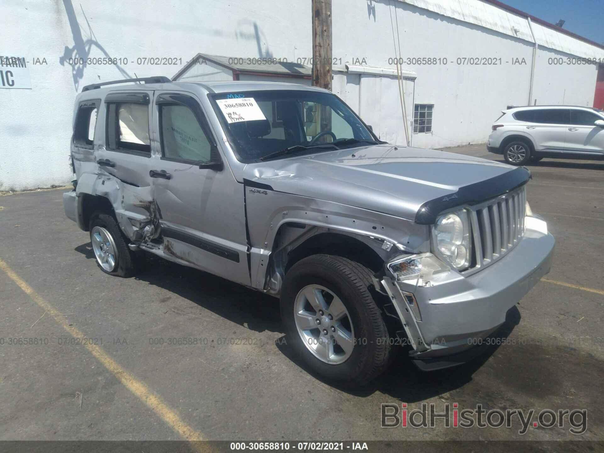 Photo 1J4PN2GKXAW162701 - JEEP LIBERTY 2010