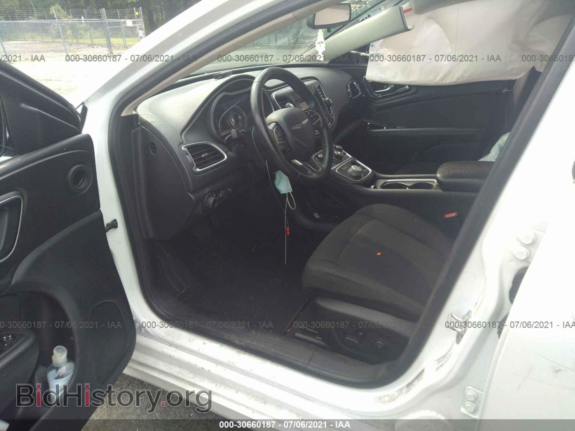 2016 CHRYSLER 200 - VIN: 1C3CCCABXGN102820 - Фото 5