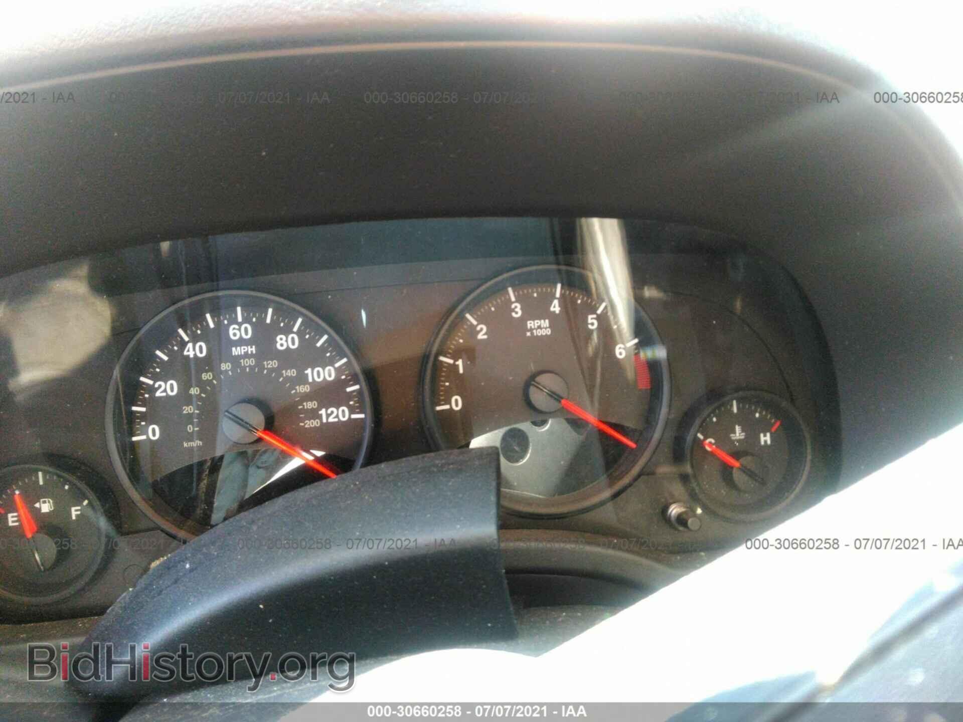 2012 JEEP COMPASS - VIN: 1C4NJCEA7CD579216 - Фото 7