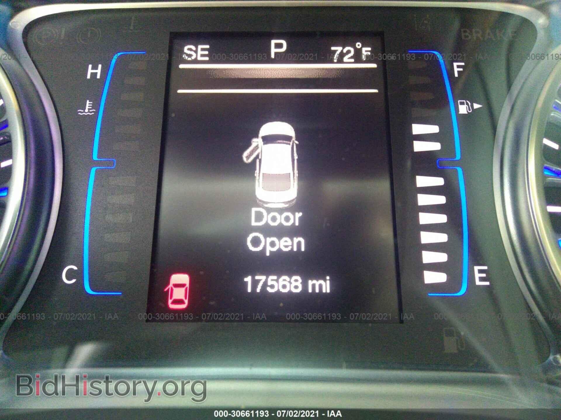 2016 CHRYSLER 200 - VIN: 1C3CCCAB8GN139168 - Фото 7