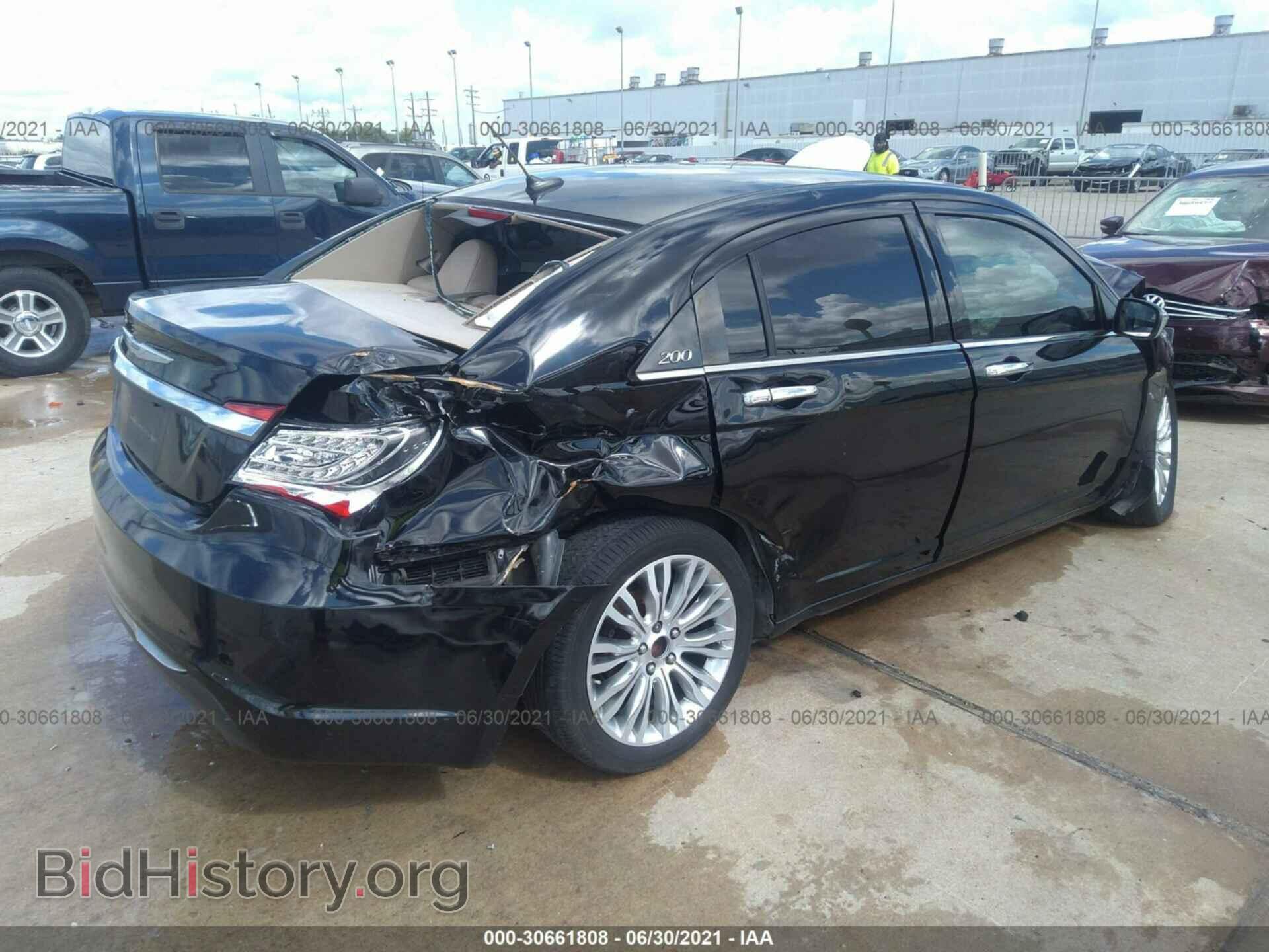 2012 CHRYSLER 200 - VIN: 1C3CCBCG7CN180484 - Фото 4