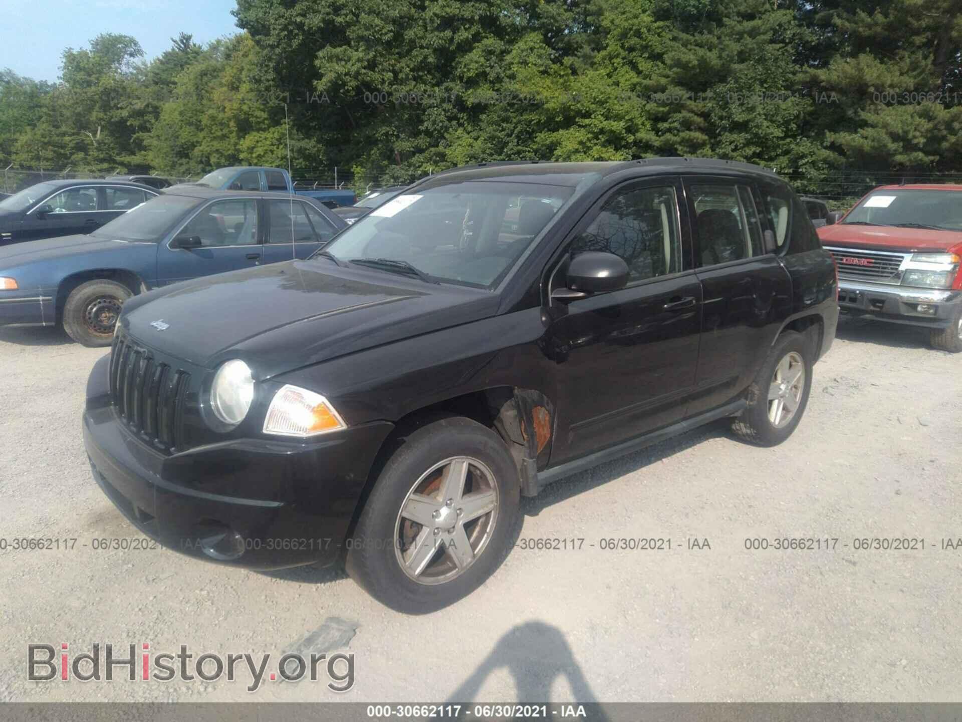 2010 JEEP COMPASS - VIN: 1J4NT4FB4AD655697 - Фото 2