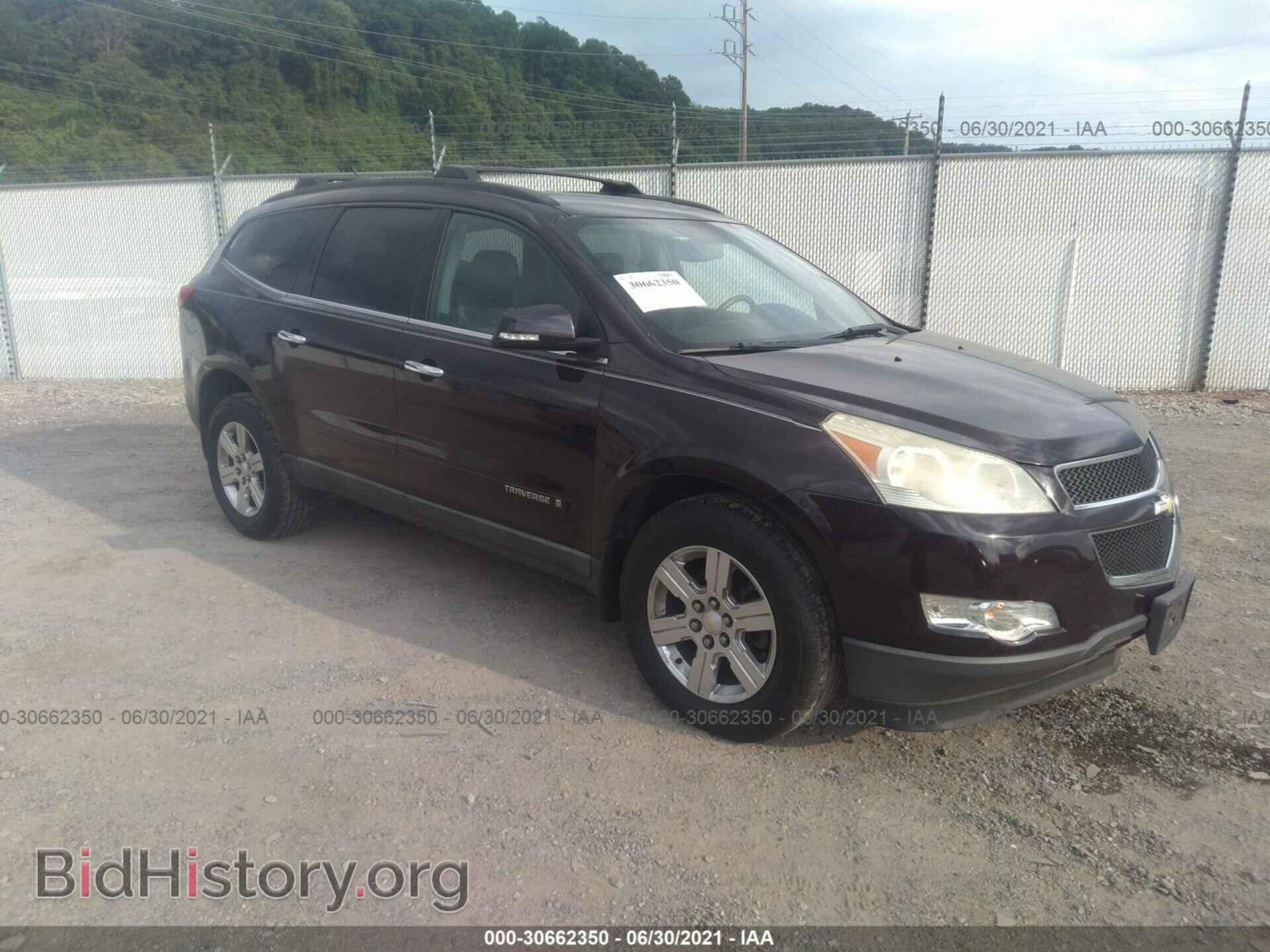 Photo 1GNEV23D29S169320 - CHEVROLET TRAVERSE 2009