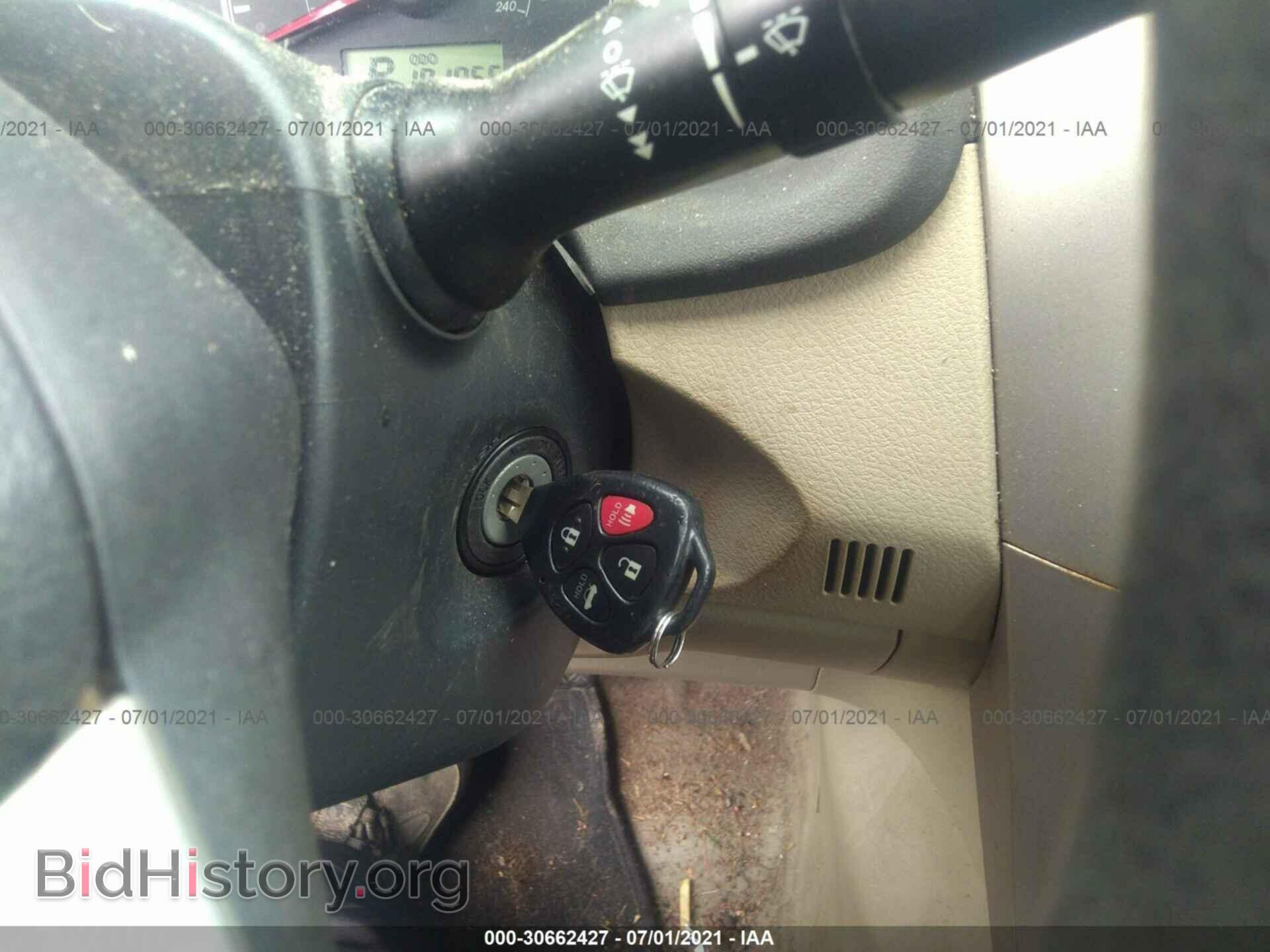 2011 TOYOTA COROLLA - VIN: 2T1BU4EE6BC750407 - Фото 11