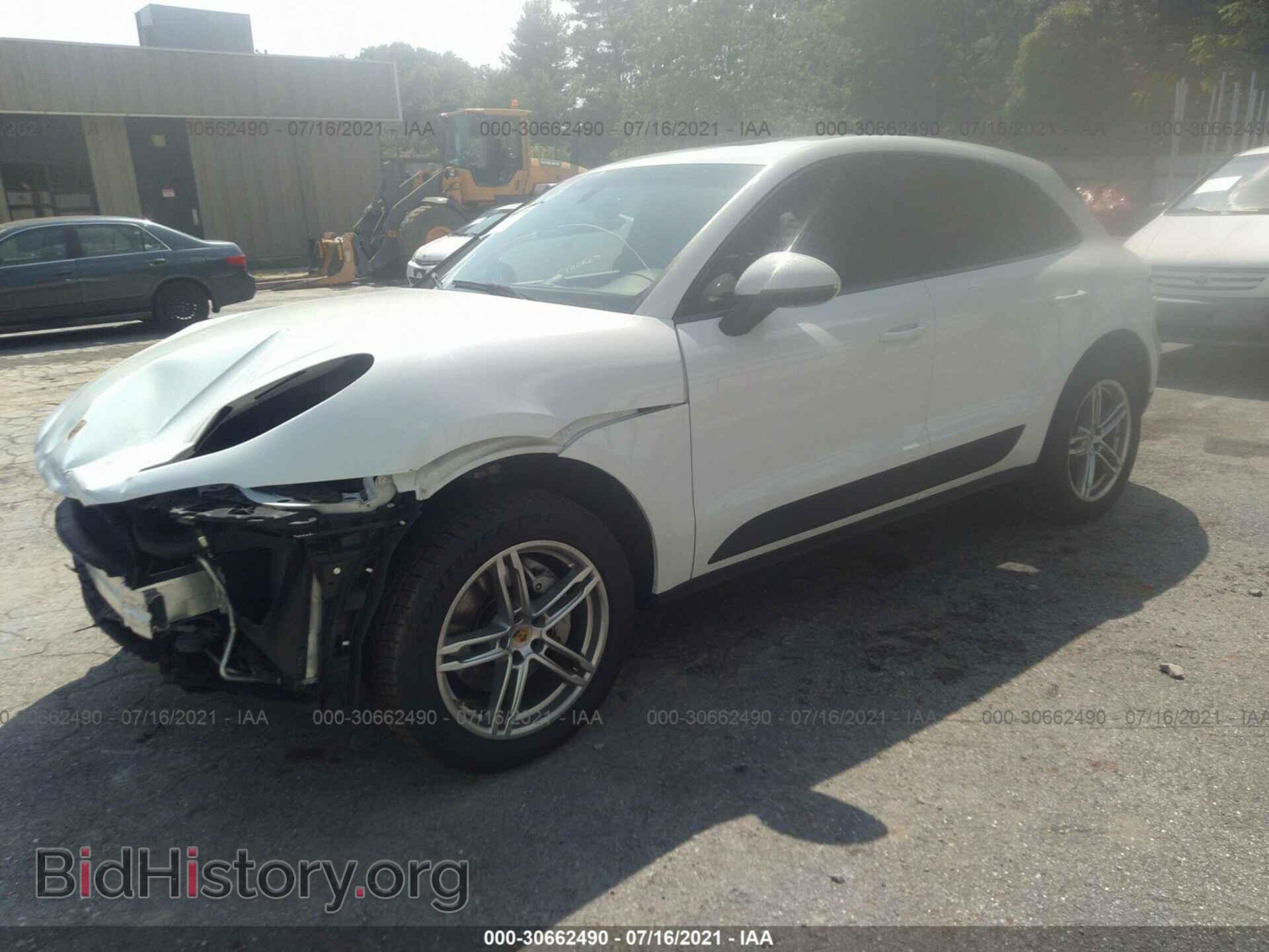 2016 PORSCHE MACAN - VIN: WP1AB2A58GLB53818 - Фото 2