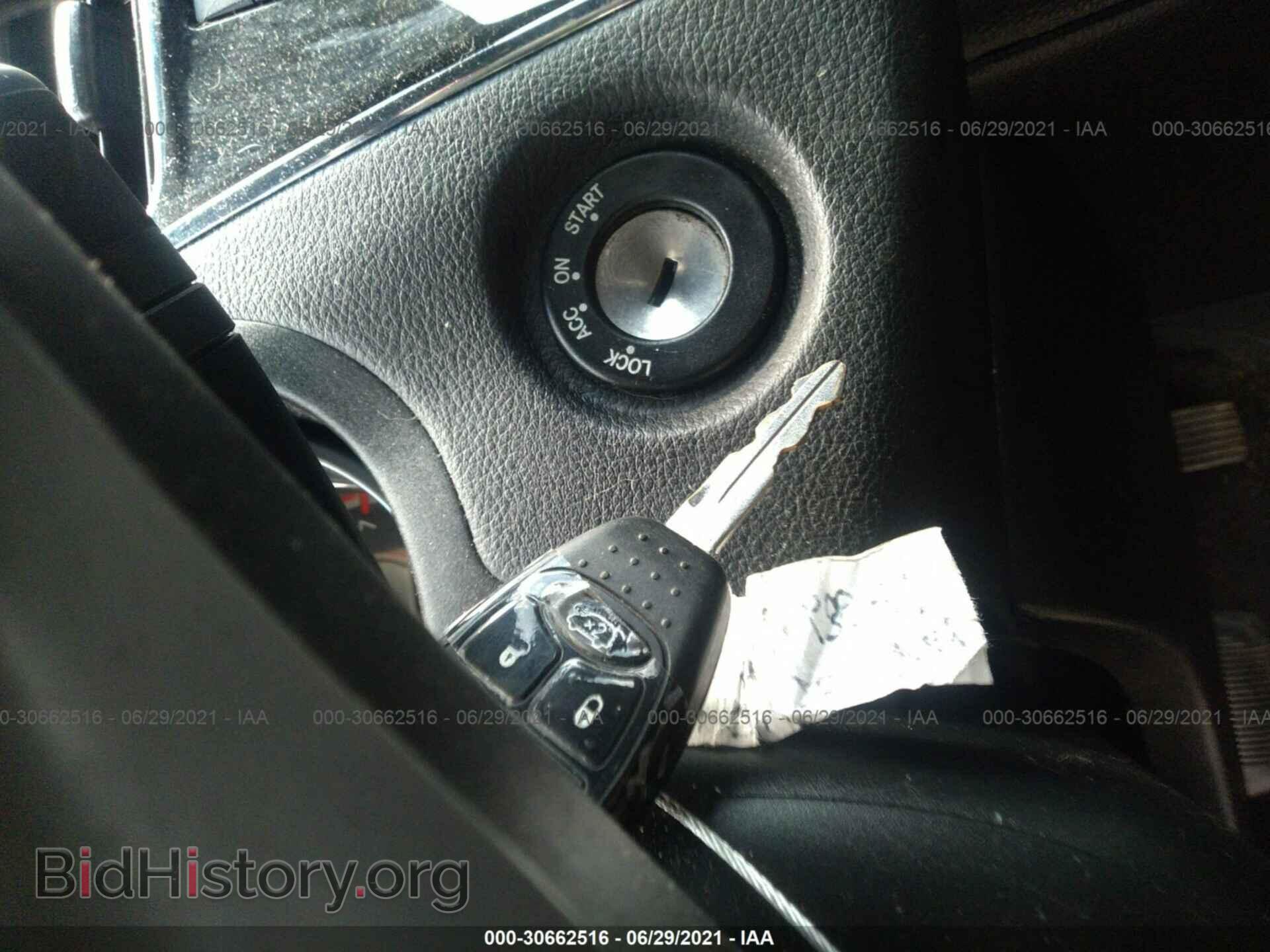 2013 CHRYSLER 200 - VIN: 1C3CCBBB8DN672660 - Фото 11