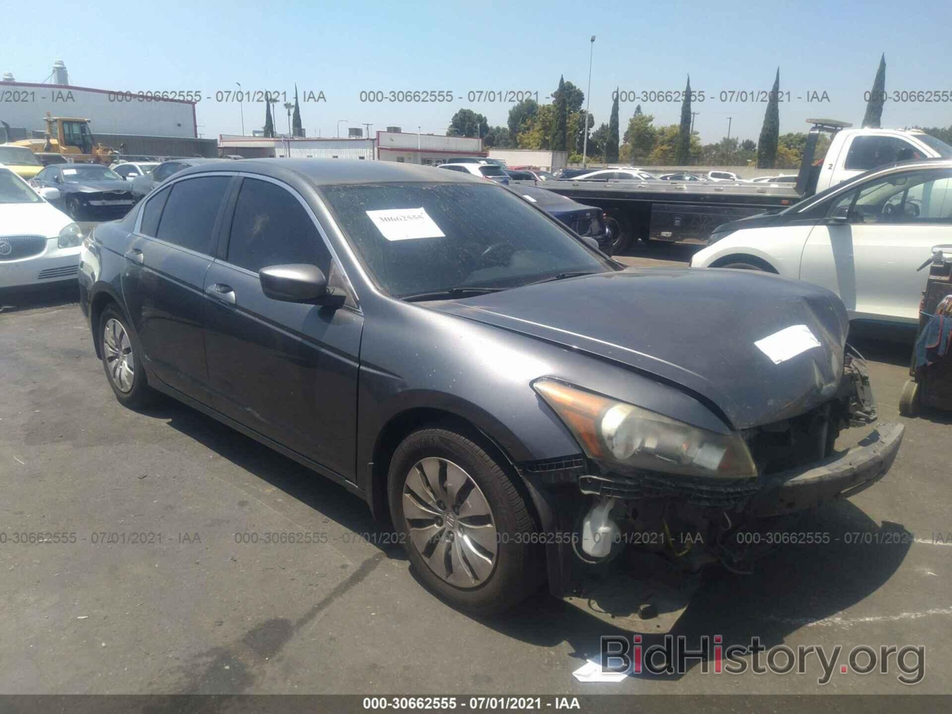 Photo 1HGCP2F30BA027817 - HONDA ACCORD SDN 2011