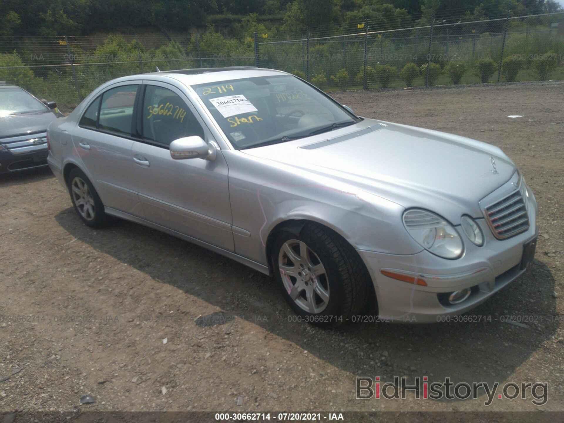 Photo WDBUF22XX8B197571 - MERCEDES-BENZ E-CLASS 2008