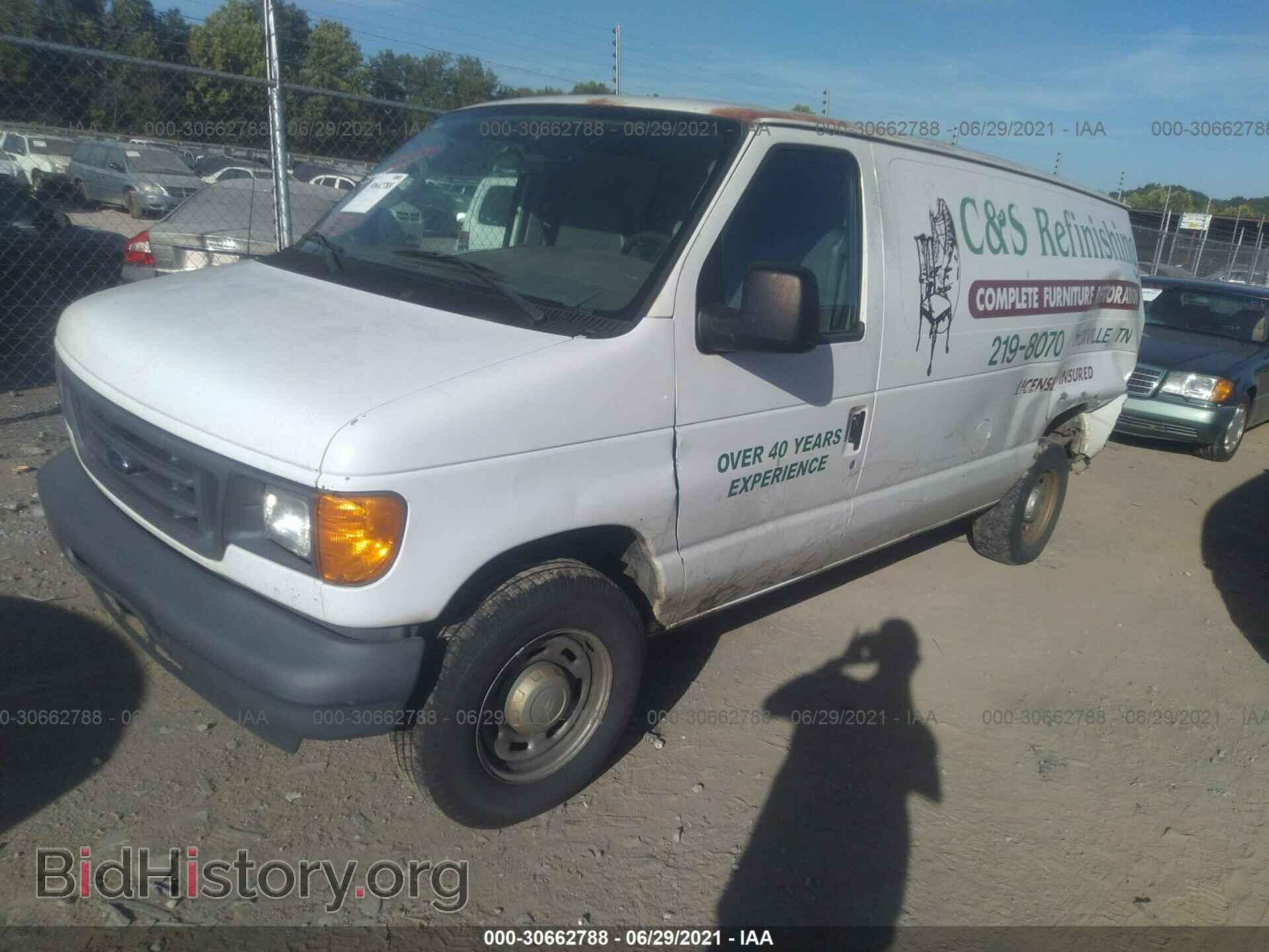 2006 FORD ECONOLINE CARGO VAN - VIN: 1FTRE14W76DA81237 - Фото 2