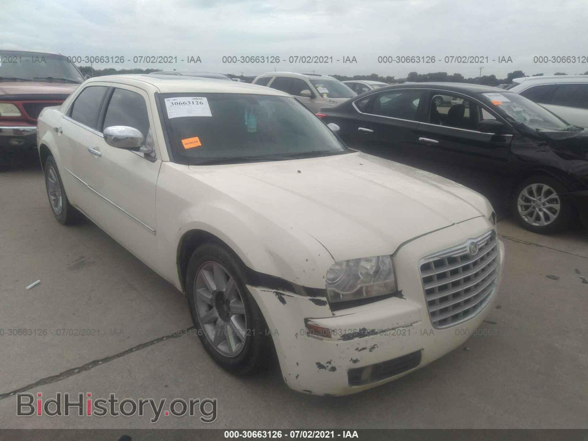 Photo 2C3CA5CV2AH281038 - CHRYSLER 300 2010