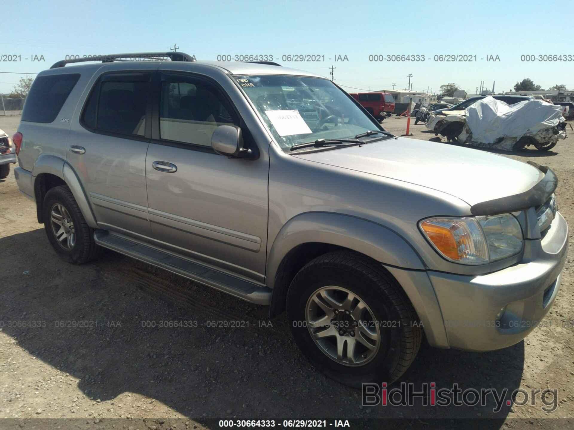 Photo 5TDZT34A66S266440 - TOYOTA SEQUOIA 2006