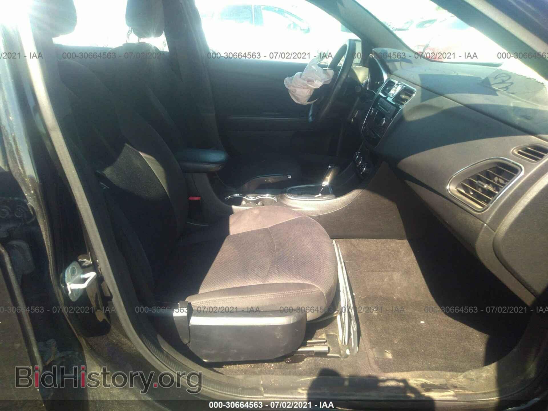 2013 CHRYSLER 200 - VIN: 1C3CCBABXDN734500 - Фото 5