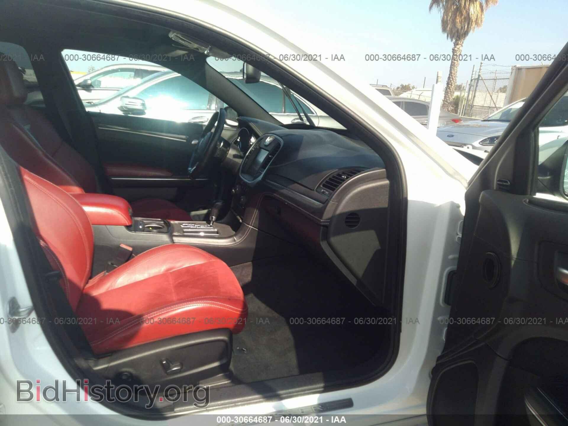 2012 CHRYSLER 300 - VIN: 2C3CCAFJXCH100265 - Фото 5