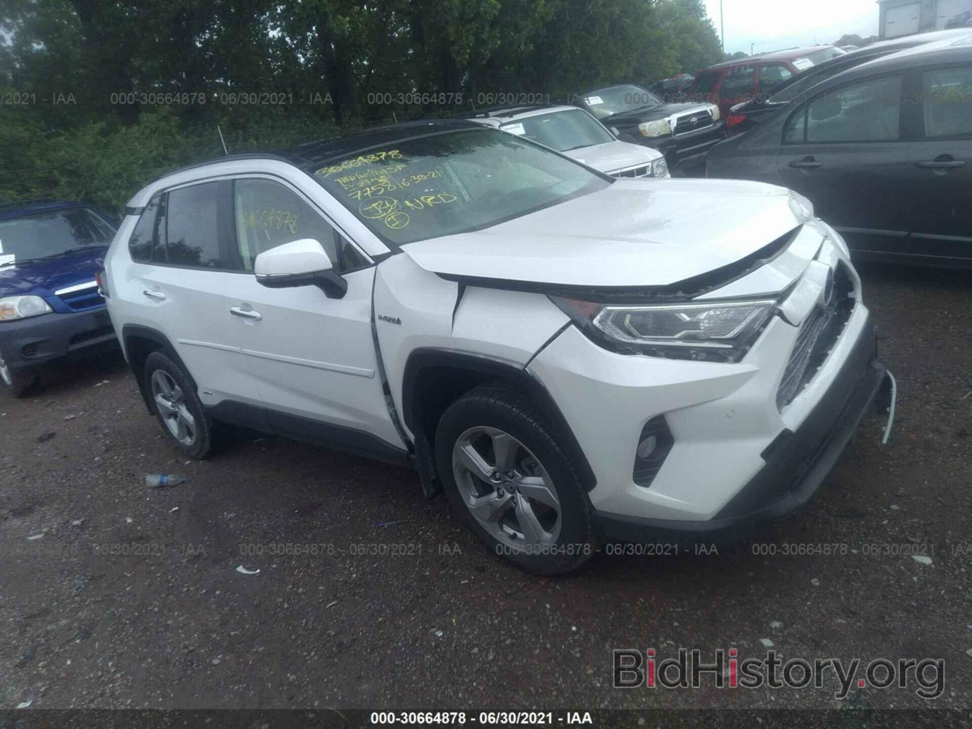 Фотография JTMD6RFV3LD500142 - TOYOTA RAV4 2020