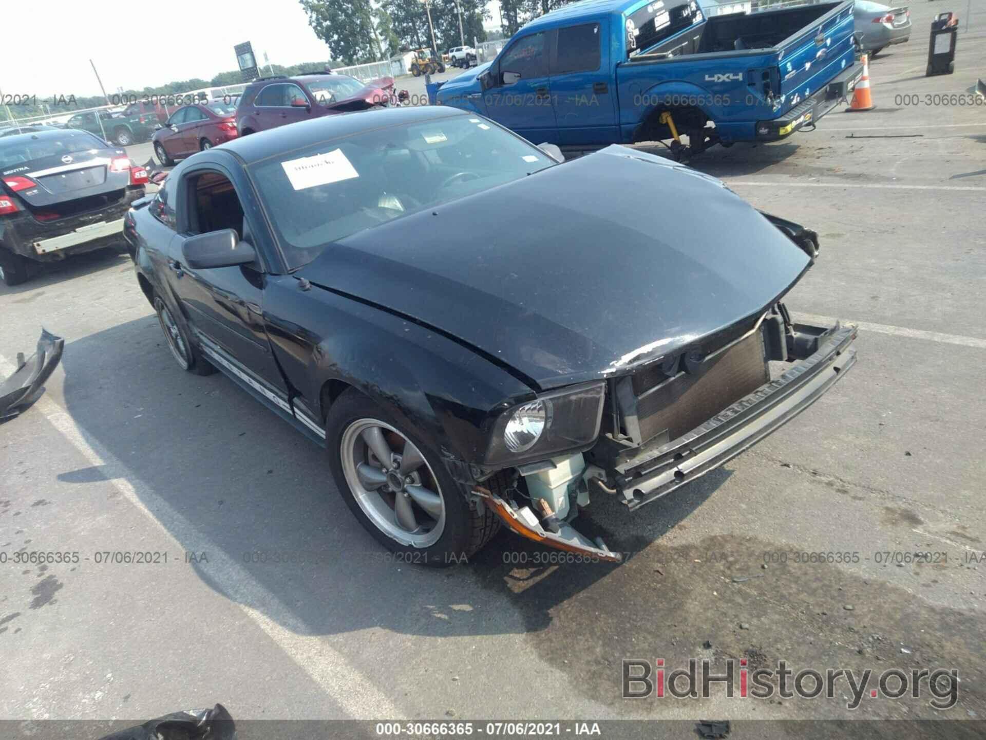 Photo 1ZVFT80N275315498 - FORD MUSTANG 2007