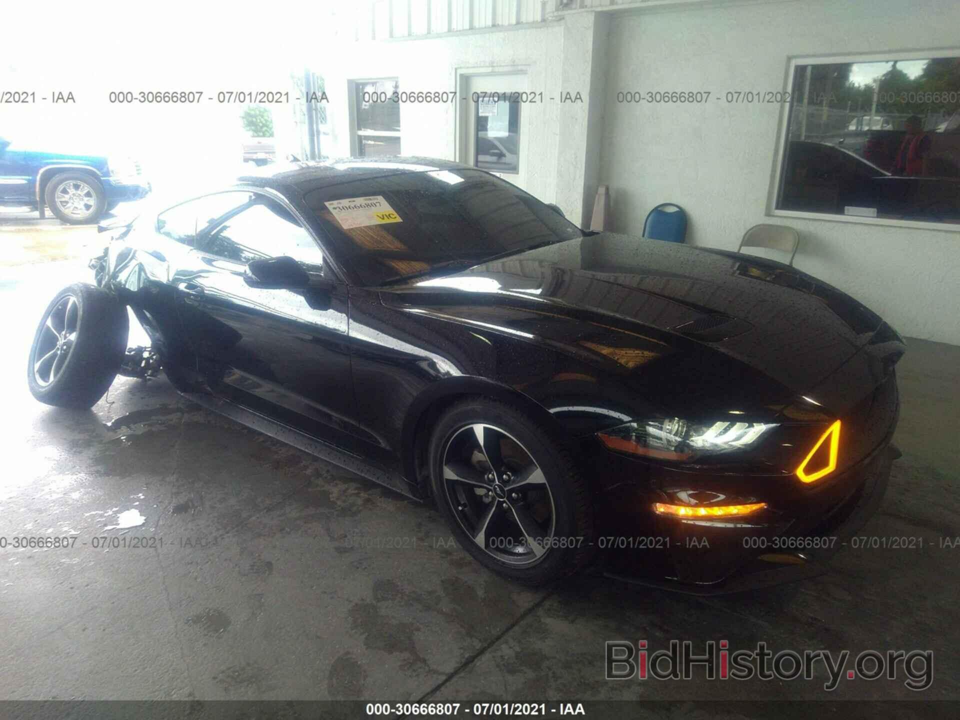 Photo 1FA6P8TH9L5167069 - FORD MUSTANG 2020