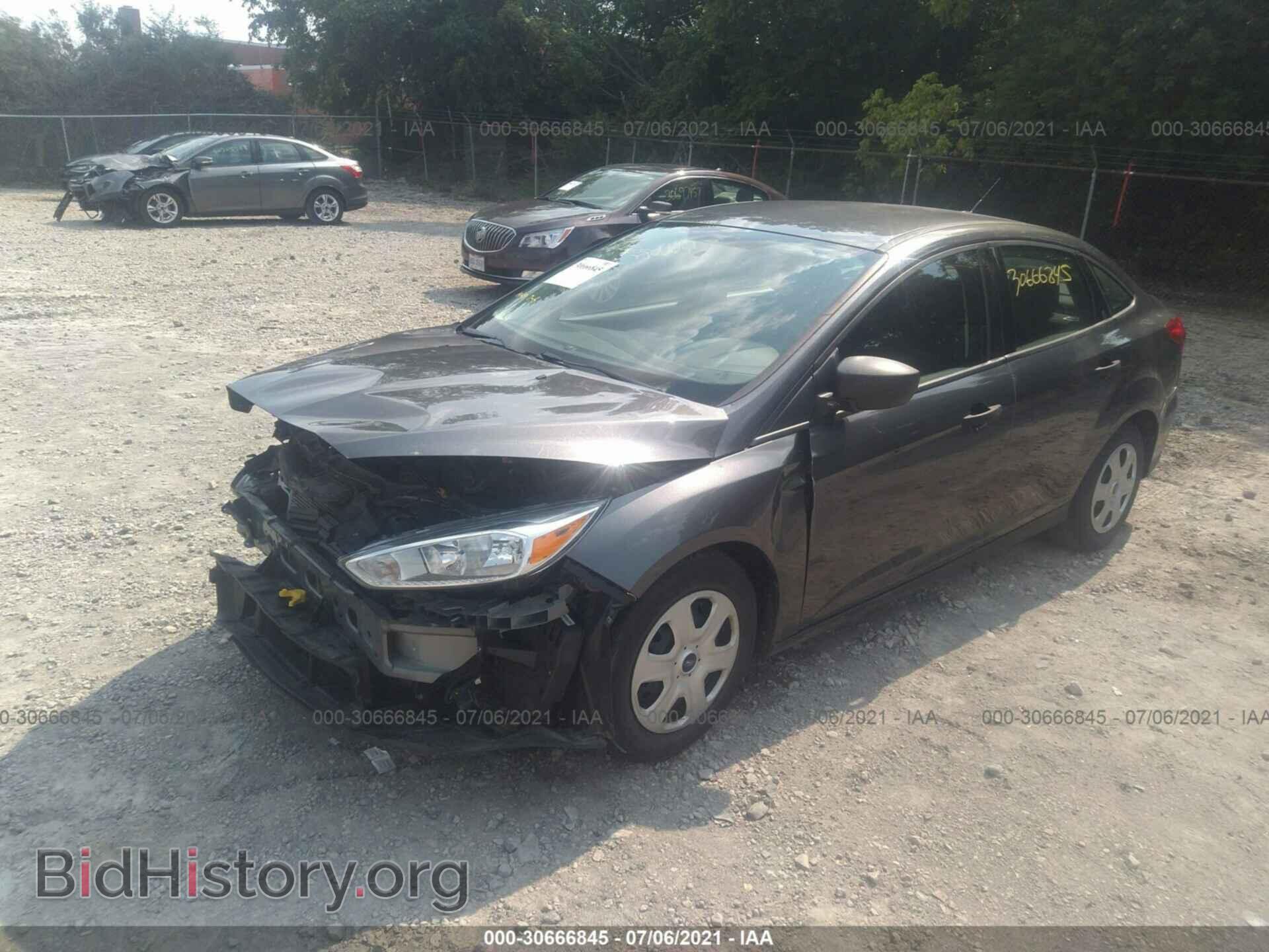 2017 FORD FOCUS - VIN: 1FADP3E26HL243787 - Фото 2