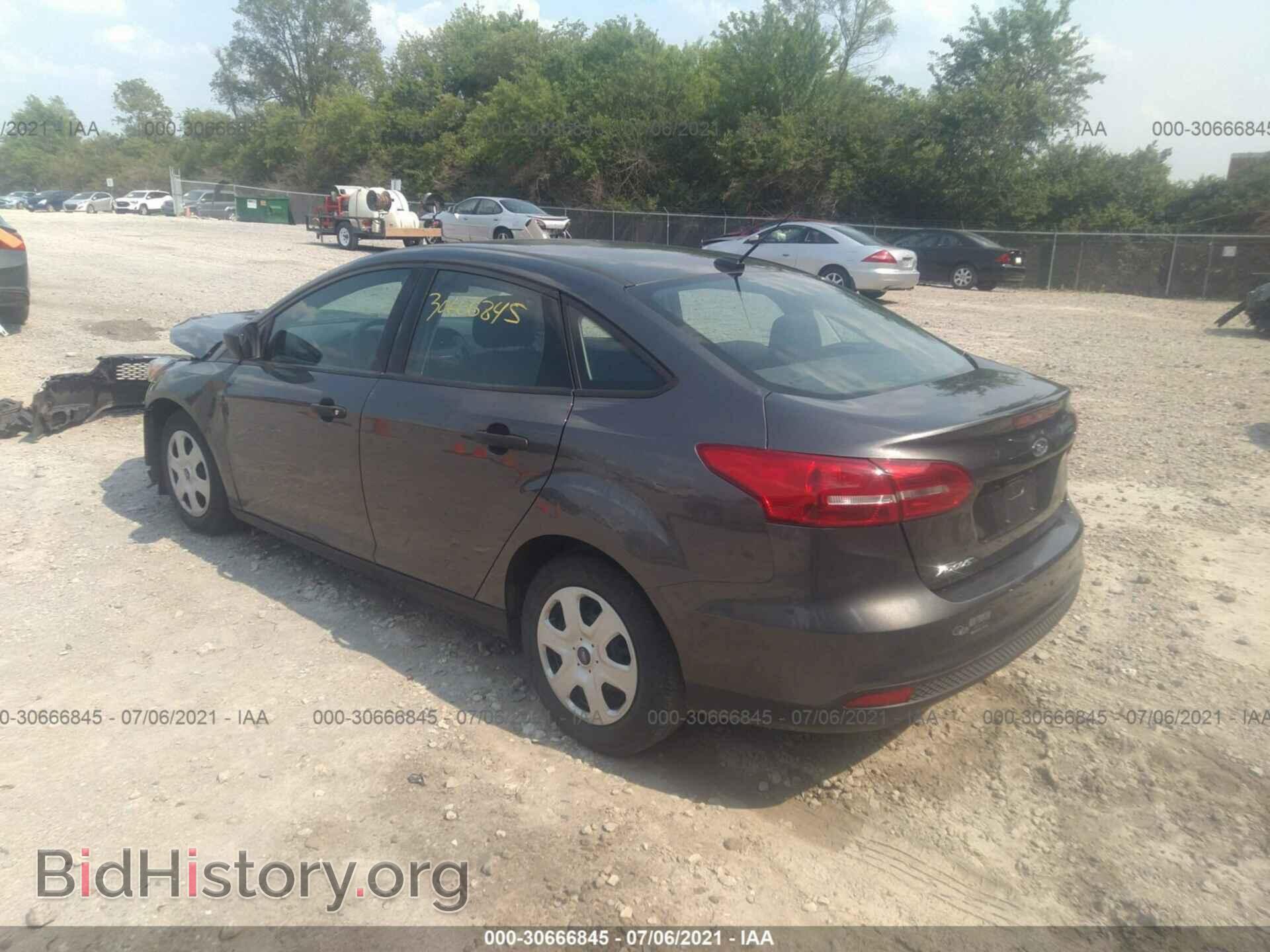2017 FORD FOCUS - VIN: 1FADP3E26HL243787 - Фото 3