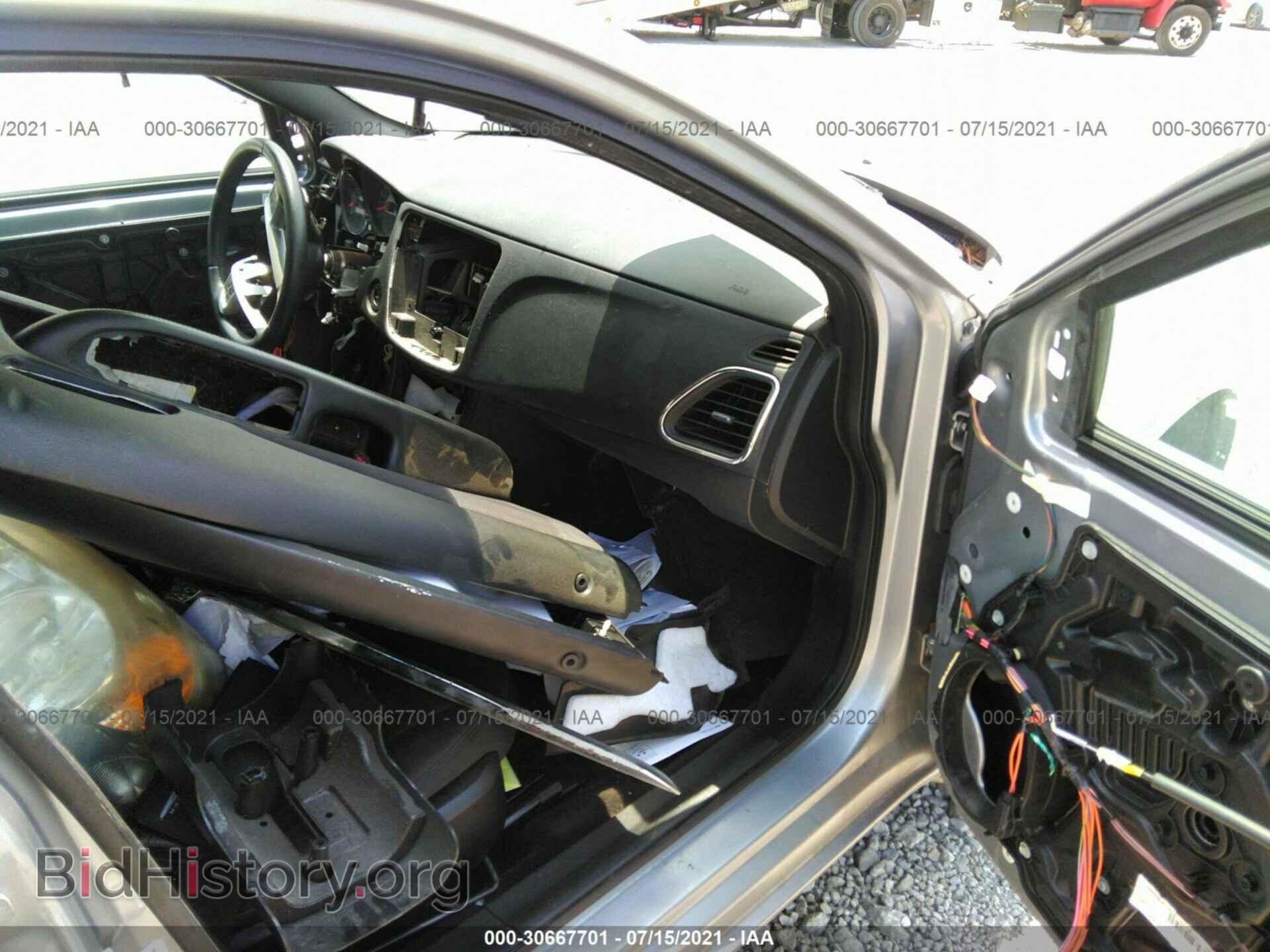 2013 CHRYSLER 200 - VIN: 1C3CCBBB8DN656247 - Photo 5
