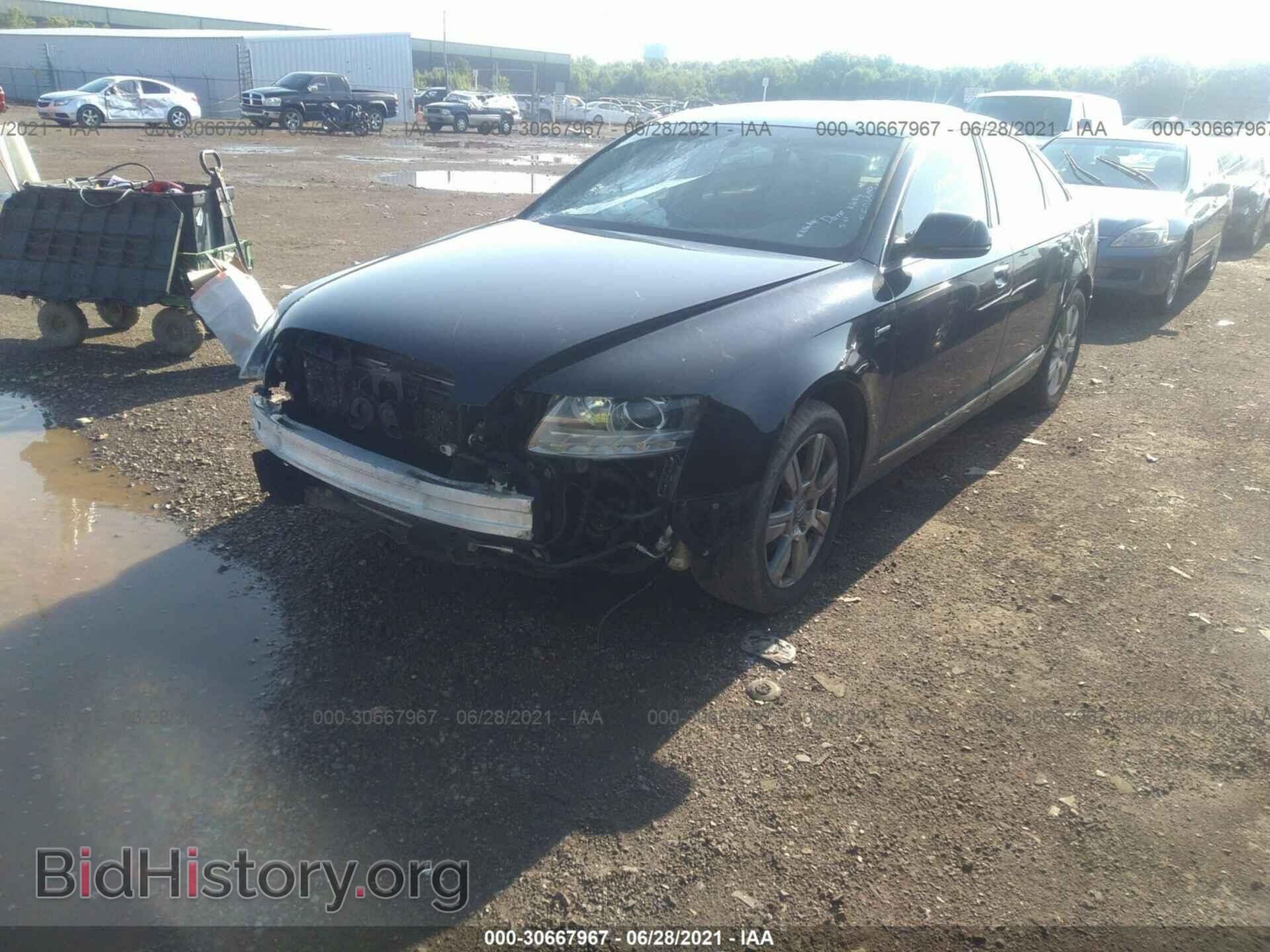 2010 AUDI A6 - VIN: WAUFGAFB4AN053046 - Фото 2