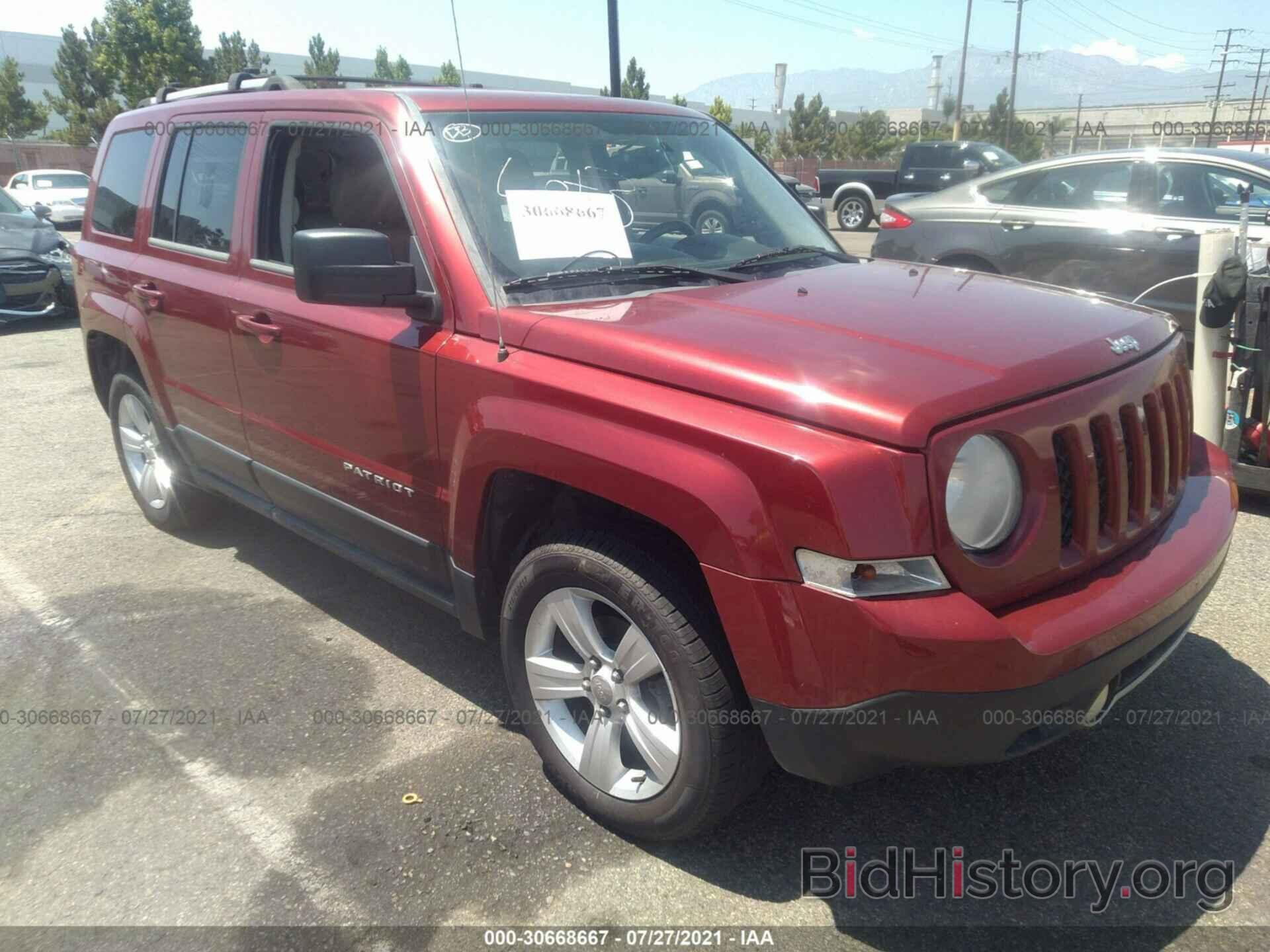 Фотография 1C4NJPCB6ED575003 - JEEP PATRIOT 2014