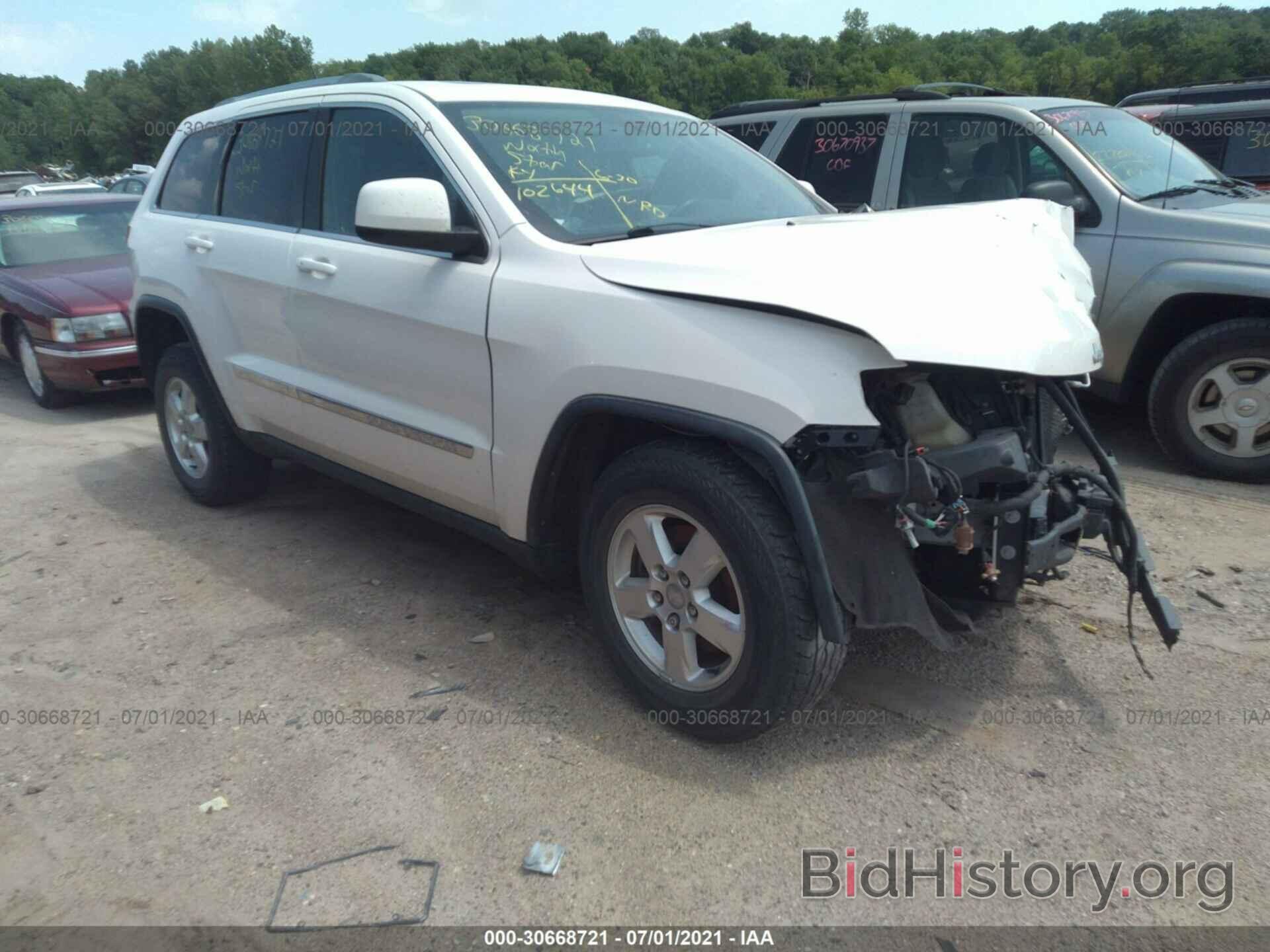 Photo 1C4RJFAGXCC154916 - JEEP GRAND CHEROKEE 2012