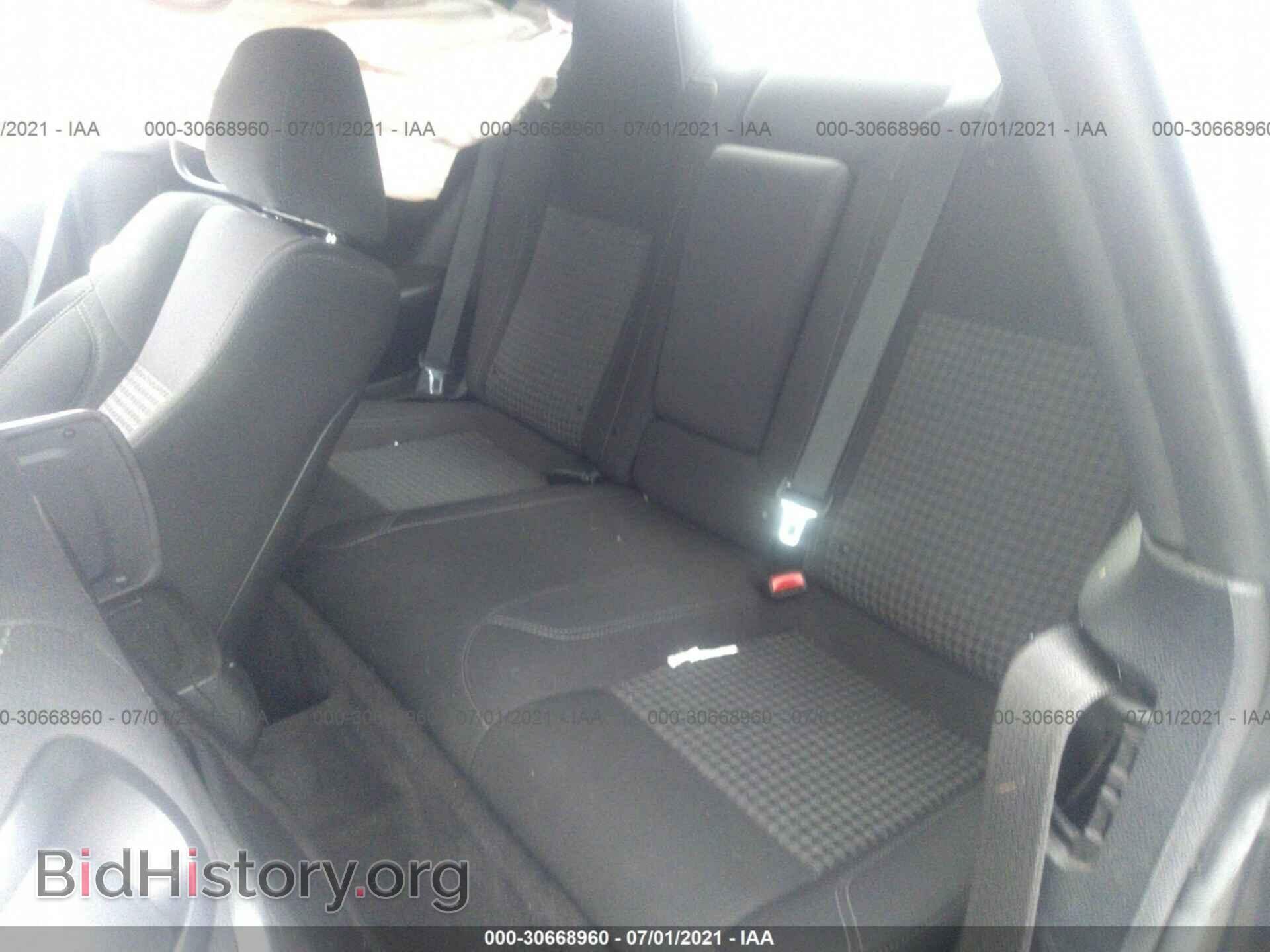 2018 DODGE CHALLENGER - VIN: 2C3CDZAG8JH302834 - Photo 8