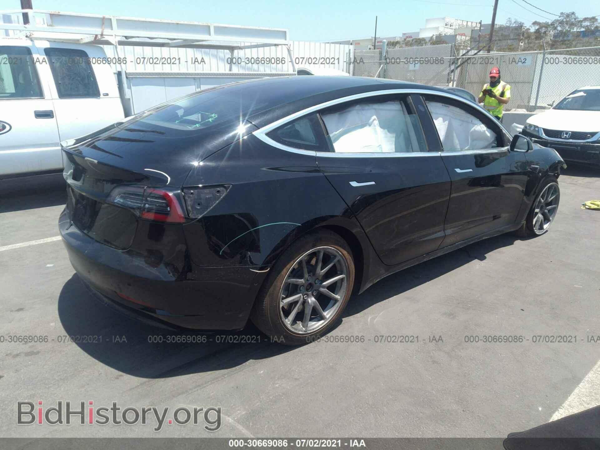 2017 TESLA MODEL 3 - VIN: 5YJ3E1EA6HF001186 - Фото 4