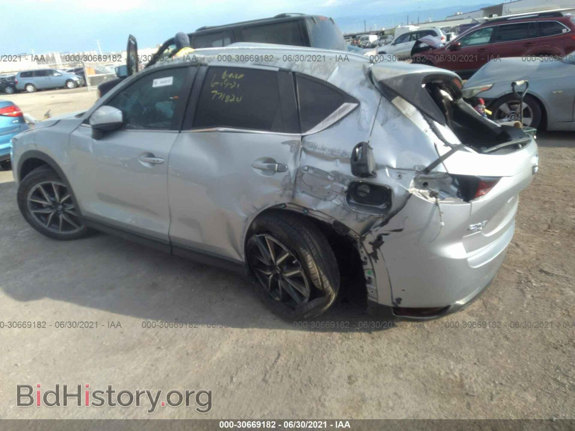 2018 MAZDA CX-5 - VIN: JM3KFBCM0J0324267 - Фото 3