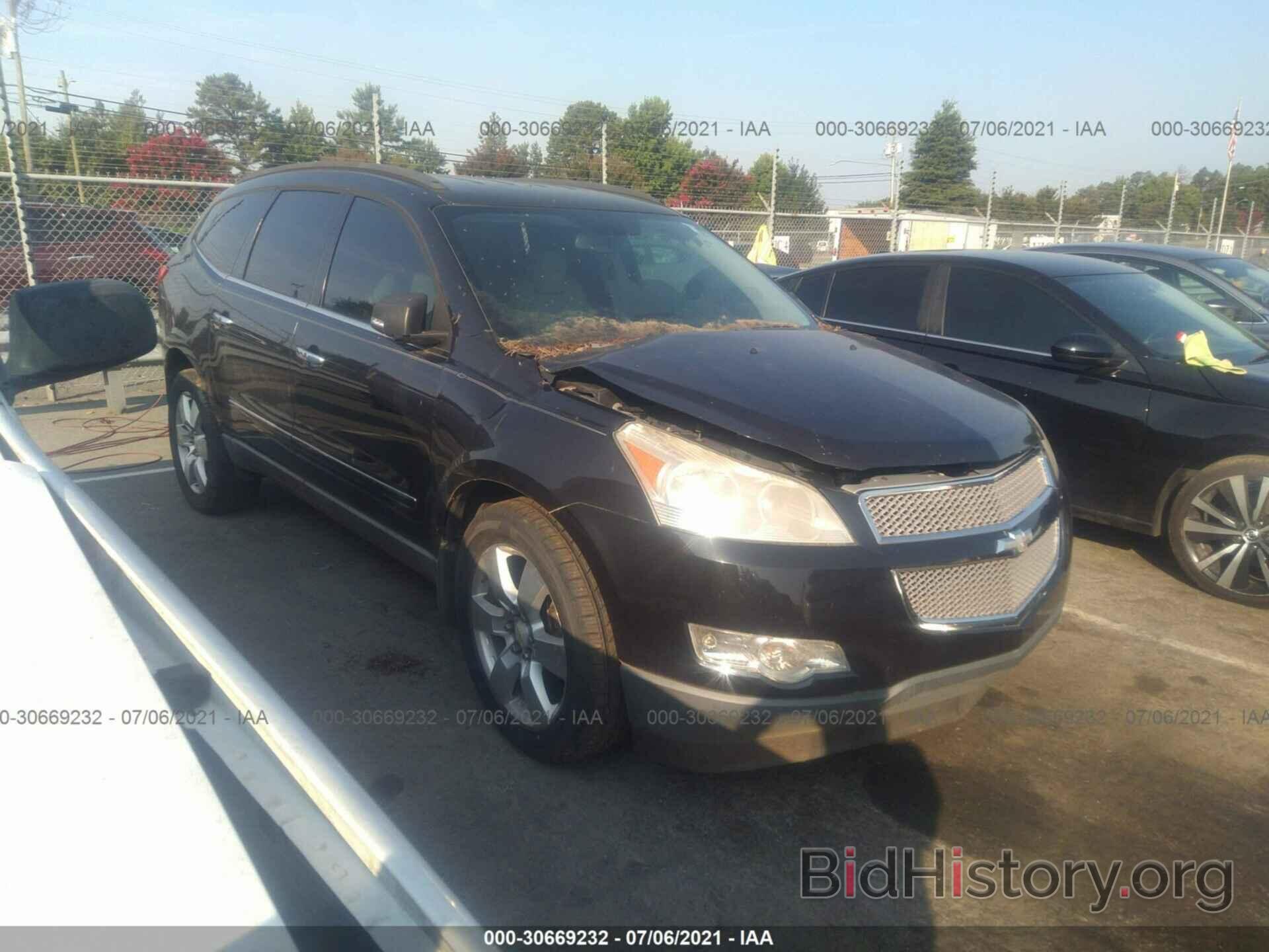 Photo 1GNLRHED9AS105906 - CHEVROLET TRAVERSE 2010