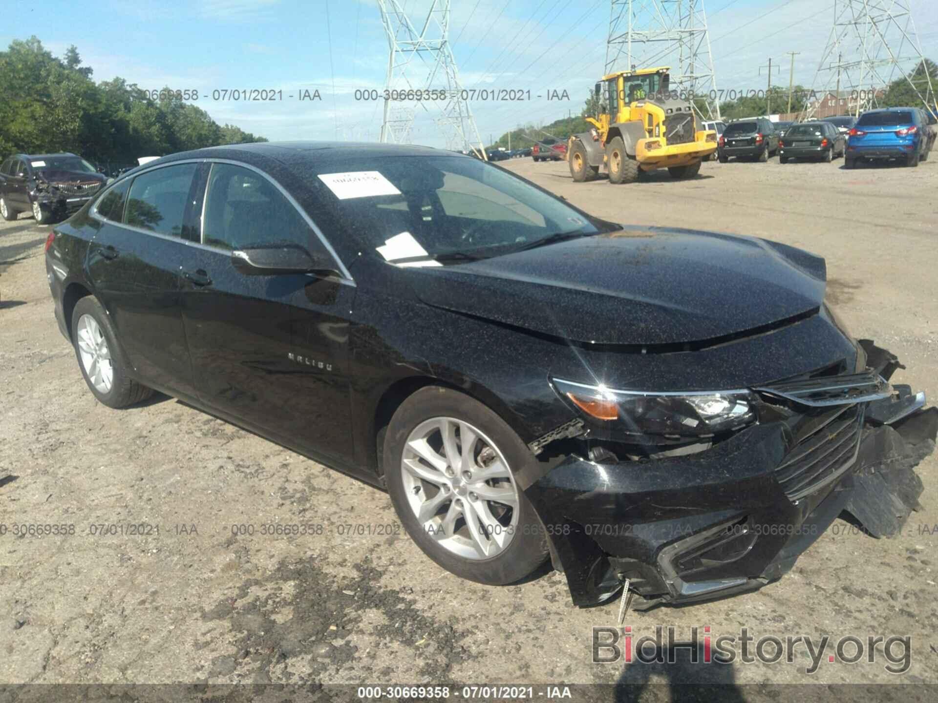 Photo 1G1ZD5STXJF126762 - CHEVROLET MALIBU 2018