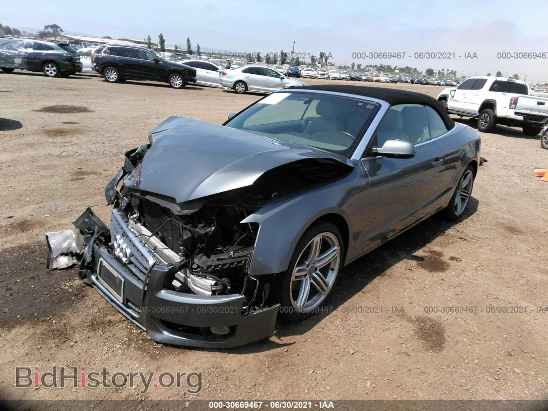 2012 AUDI A5 - VIN: WAULFAFH8CN004221 - Фото 2