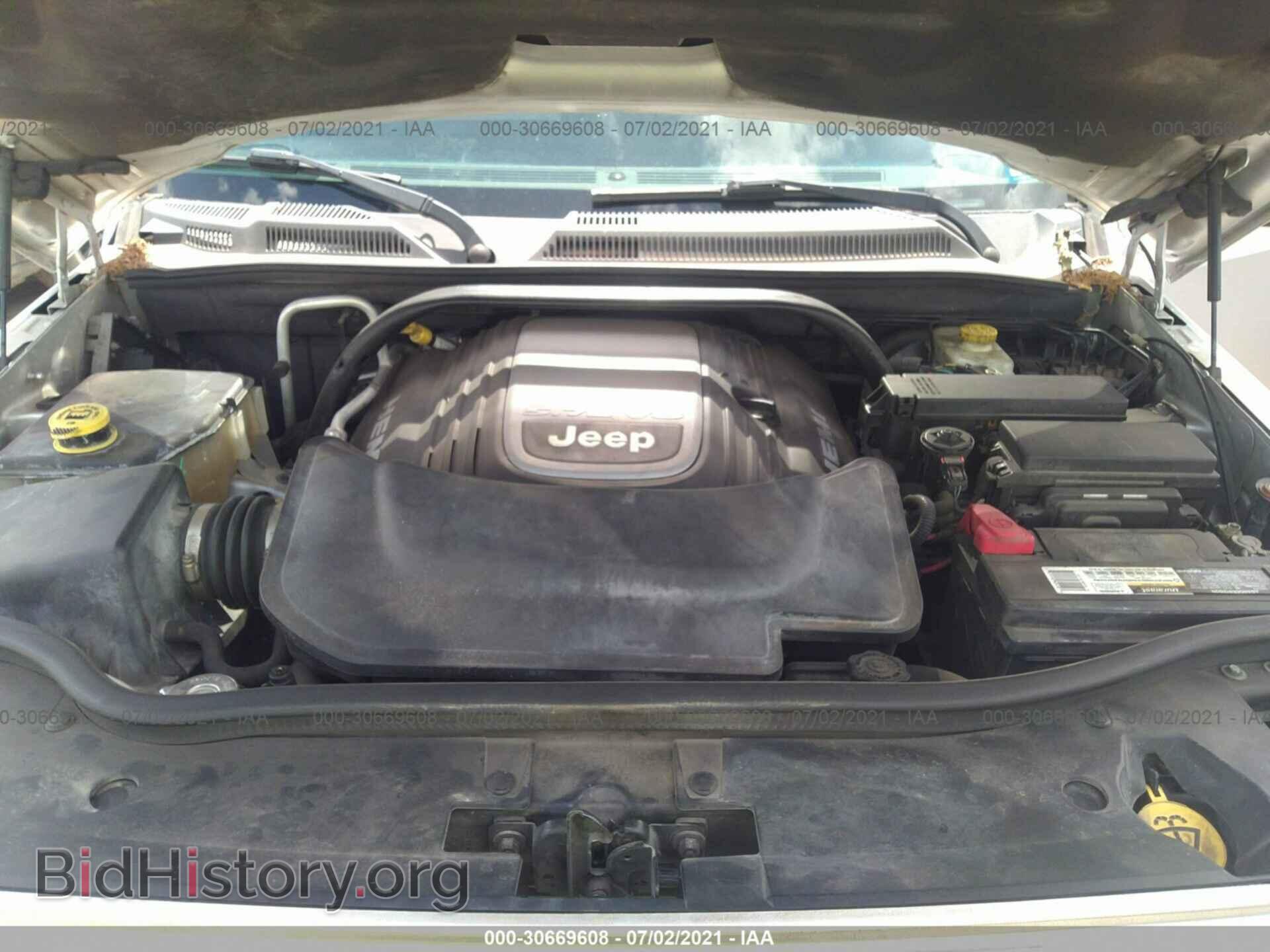 2007 JEEP COMMANDER - VIN: 1J8HG58287C558066 - Photo 10