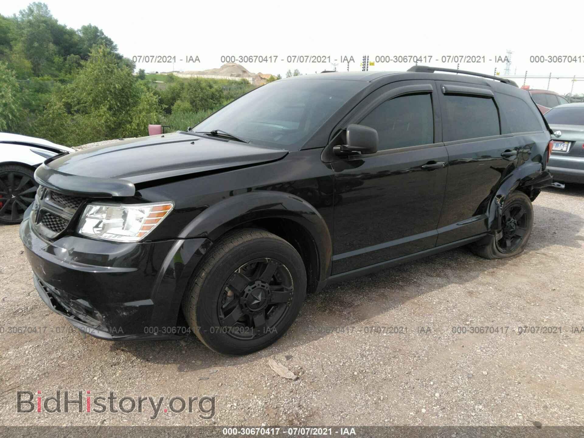 2017 DODGE JOURNEY - VIN: 3C4PDCAB8HT529568 - Фото 2