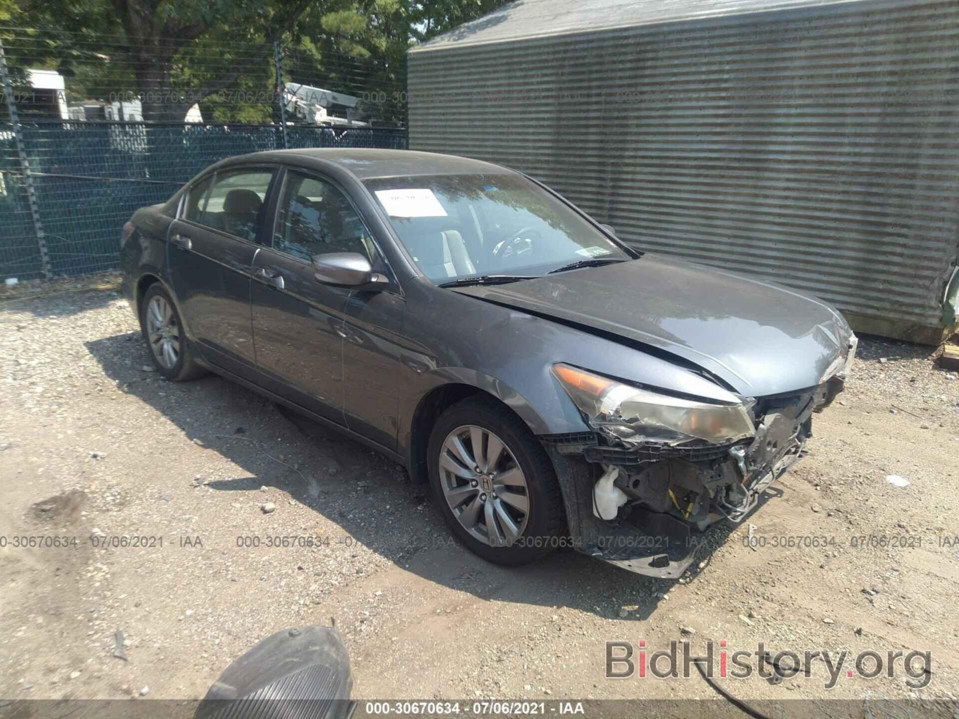 Photo 1HGCP2F81CA110198 - HONDA ACCORD SDN 2012