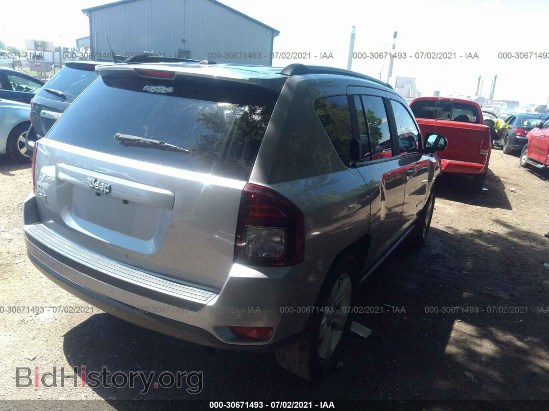 2016 JEEP COMPASS - VIN: 1C4NJDBB8GD631588 - Фото 4