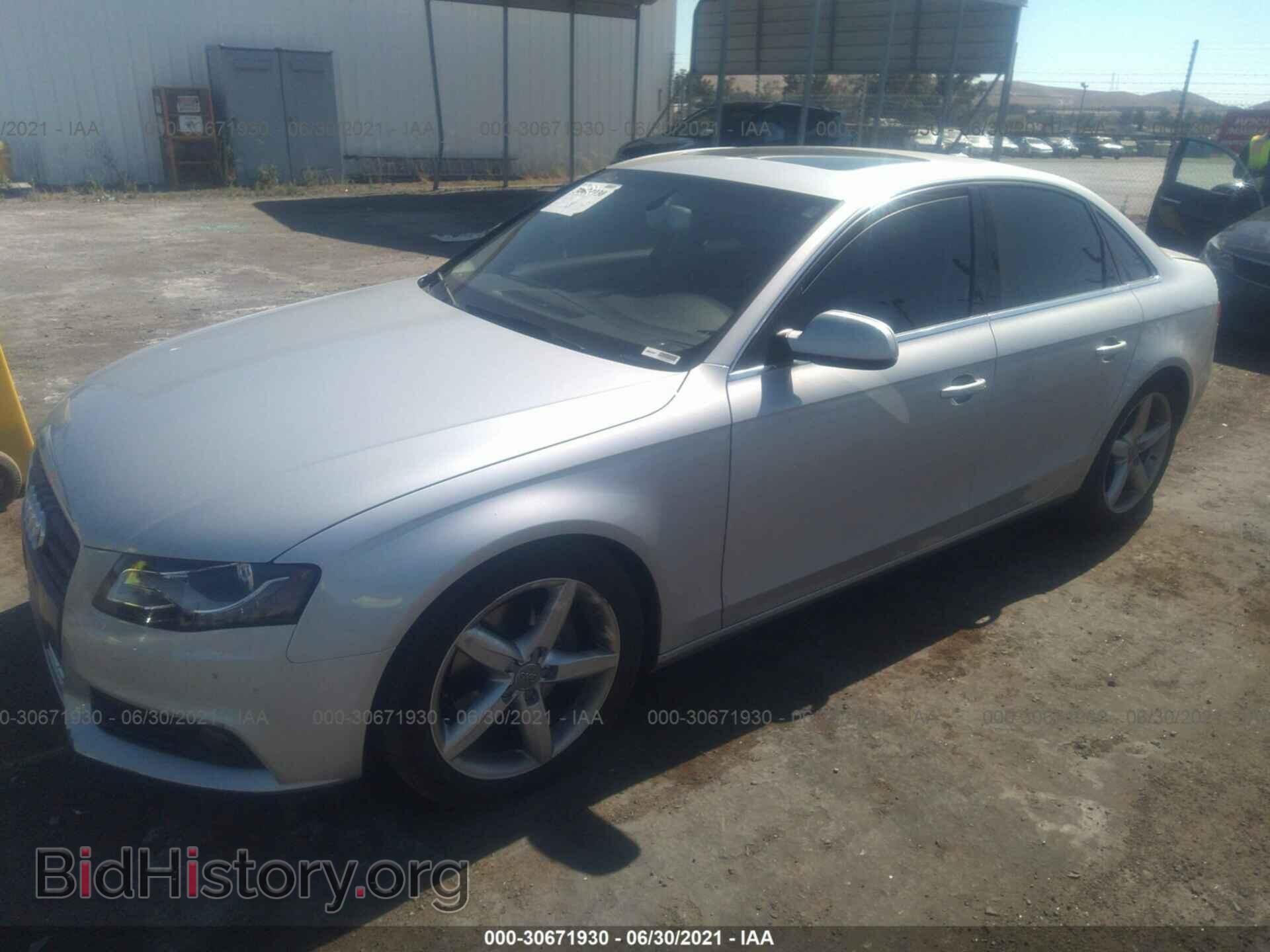 2011 AUDI A4 - VIN: WAUKFBFL4BN048883 - Фото 2