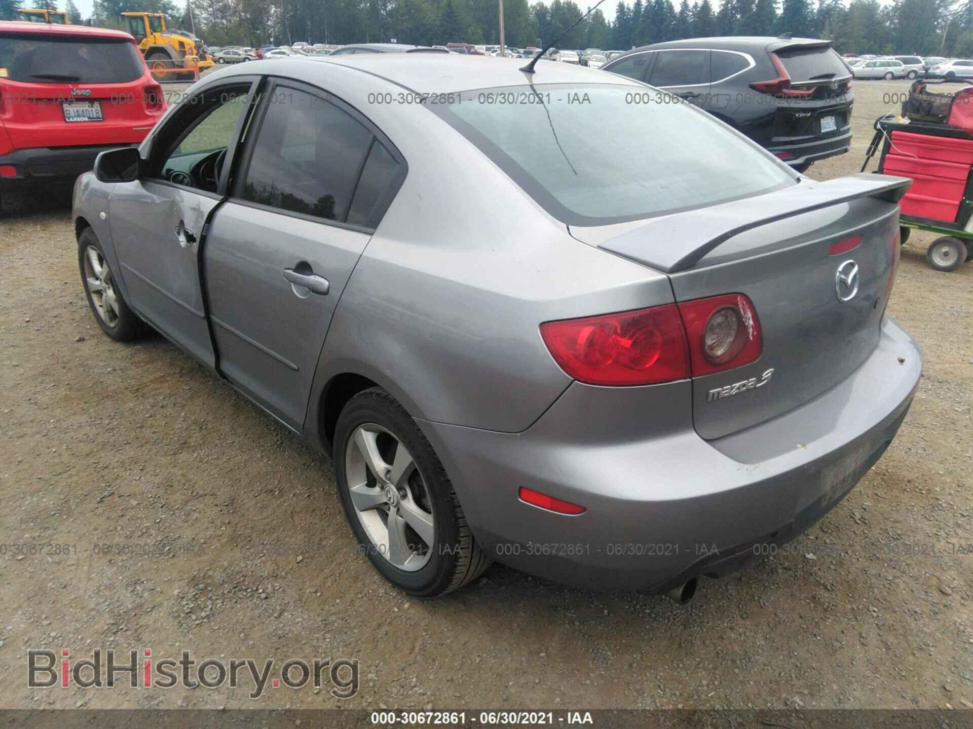 2006 MAZDA MAZDA3 - VIN: JM1BK32F261496623 - Фото 3