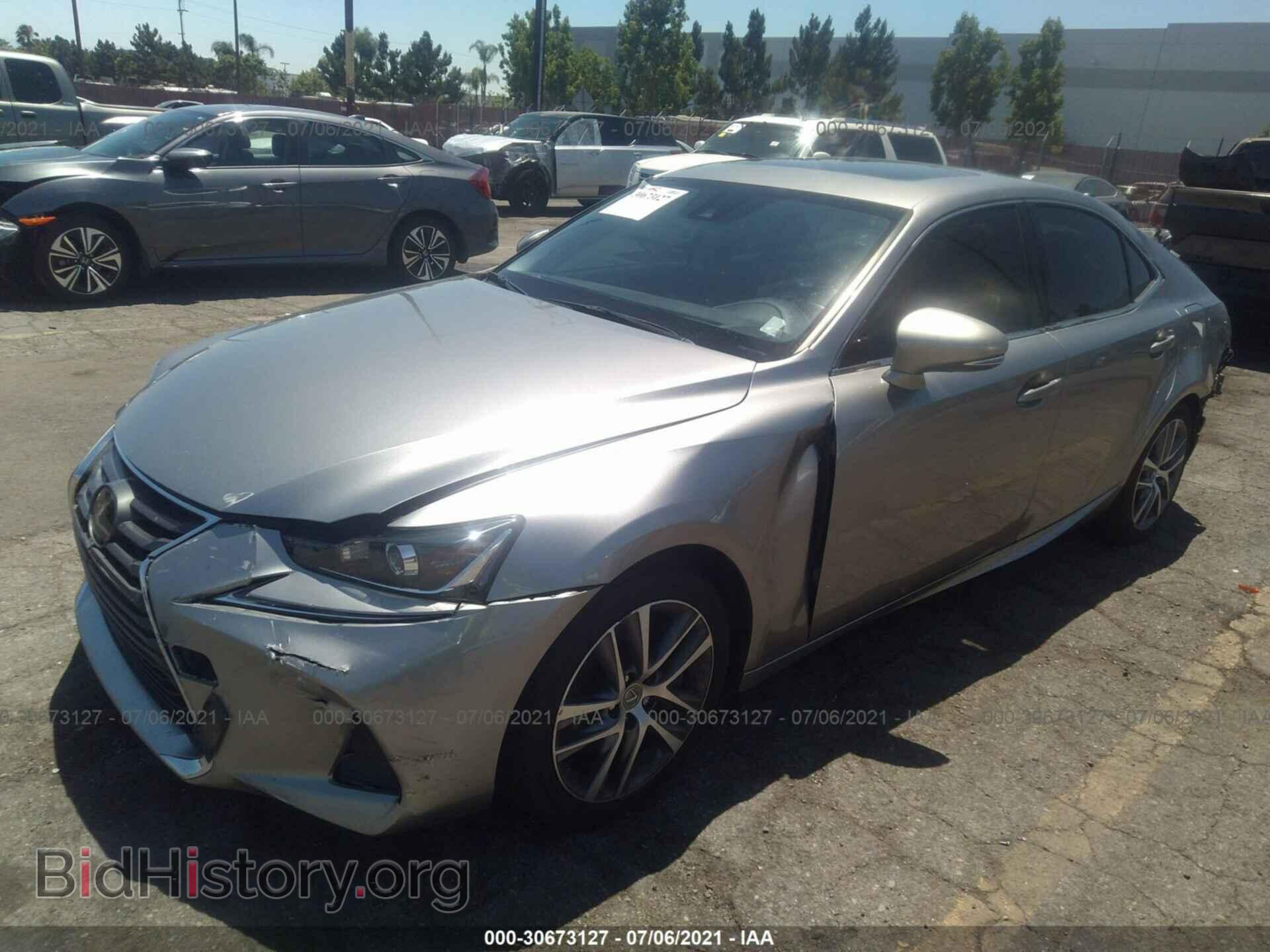 2018 LEXUS IS - VIN: JTHBA1D2XJ5078389 - Фото 2